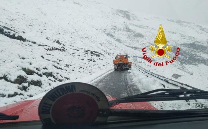 Colle dell' Agnello, prelaz, sneg, italija