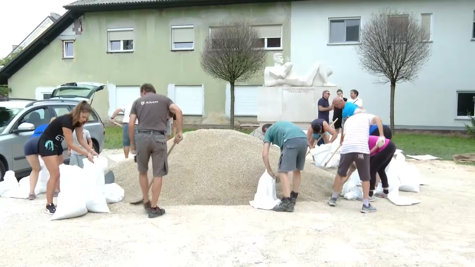 mengeš, protipoplavne vreče