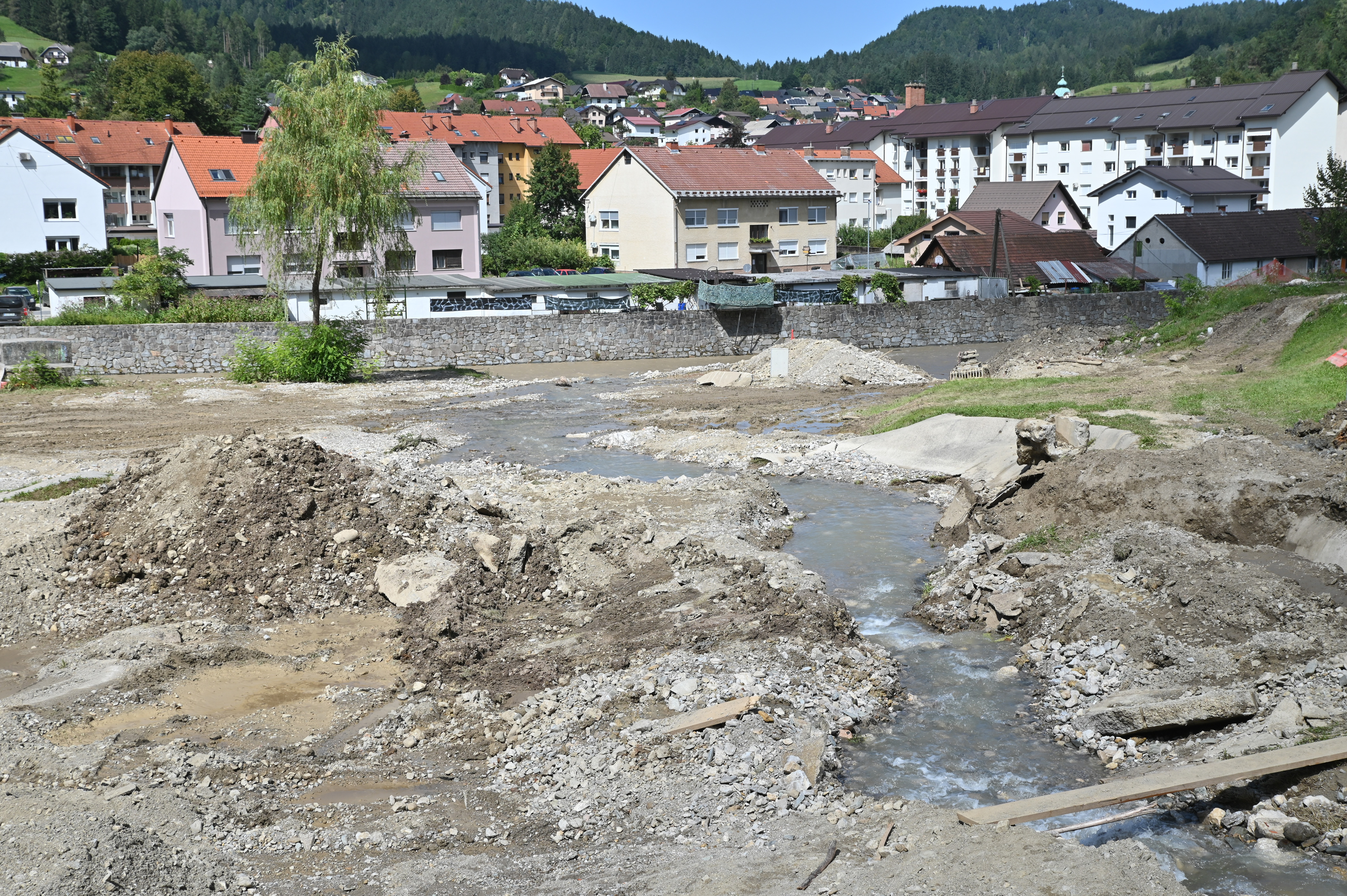 Reka Meža infrastruktura katastrofalne poplave