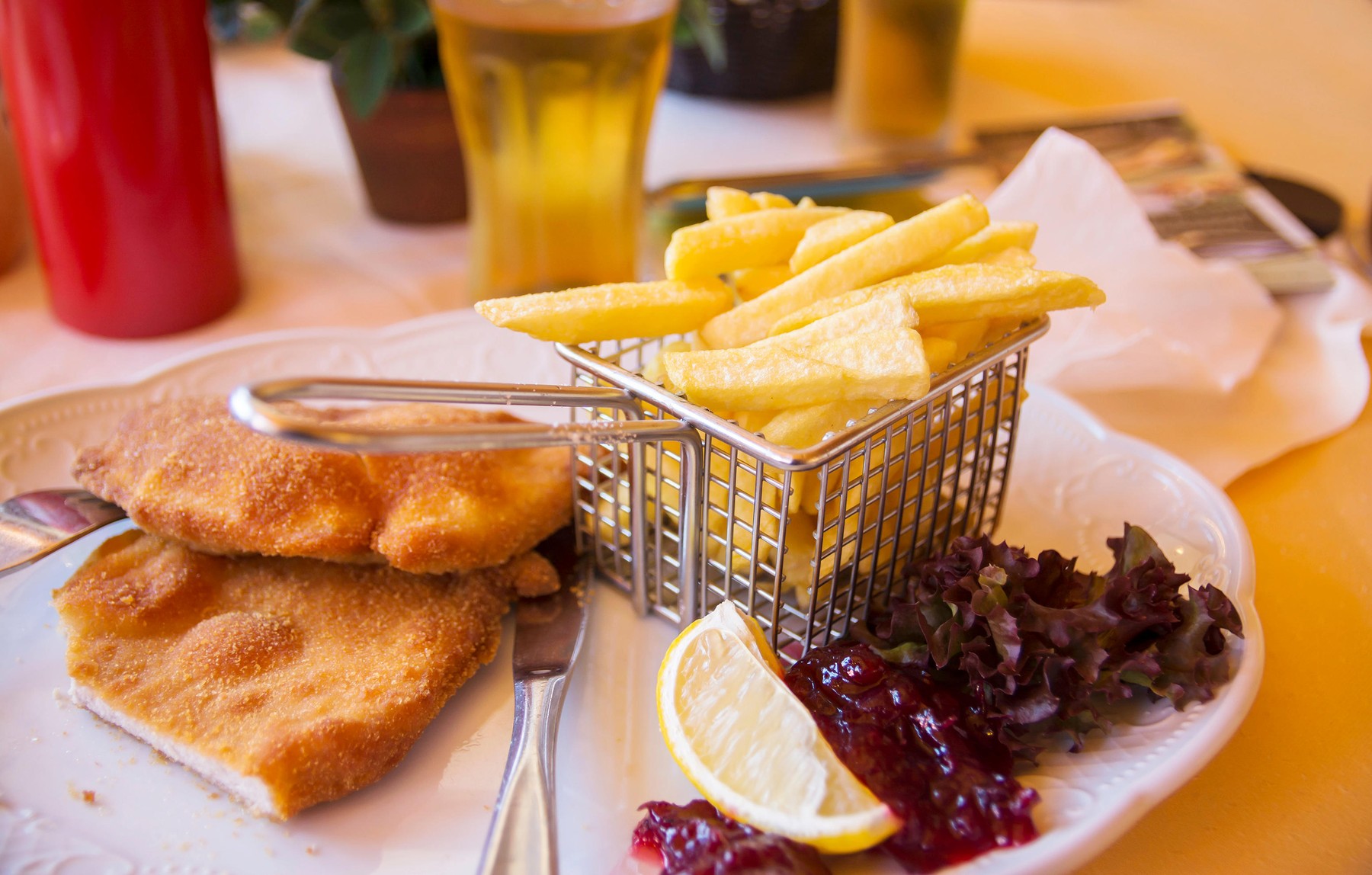 dunajski zrezek z marmelado/PROFIMEDIA