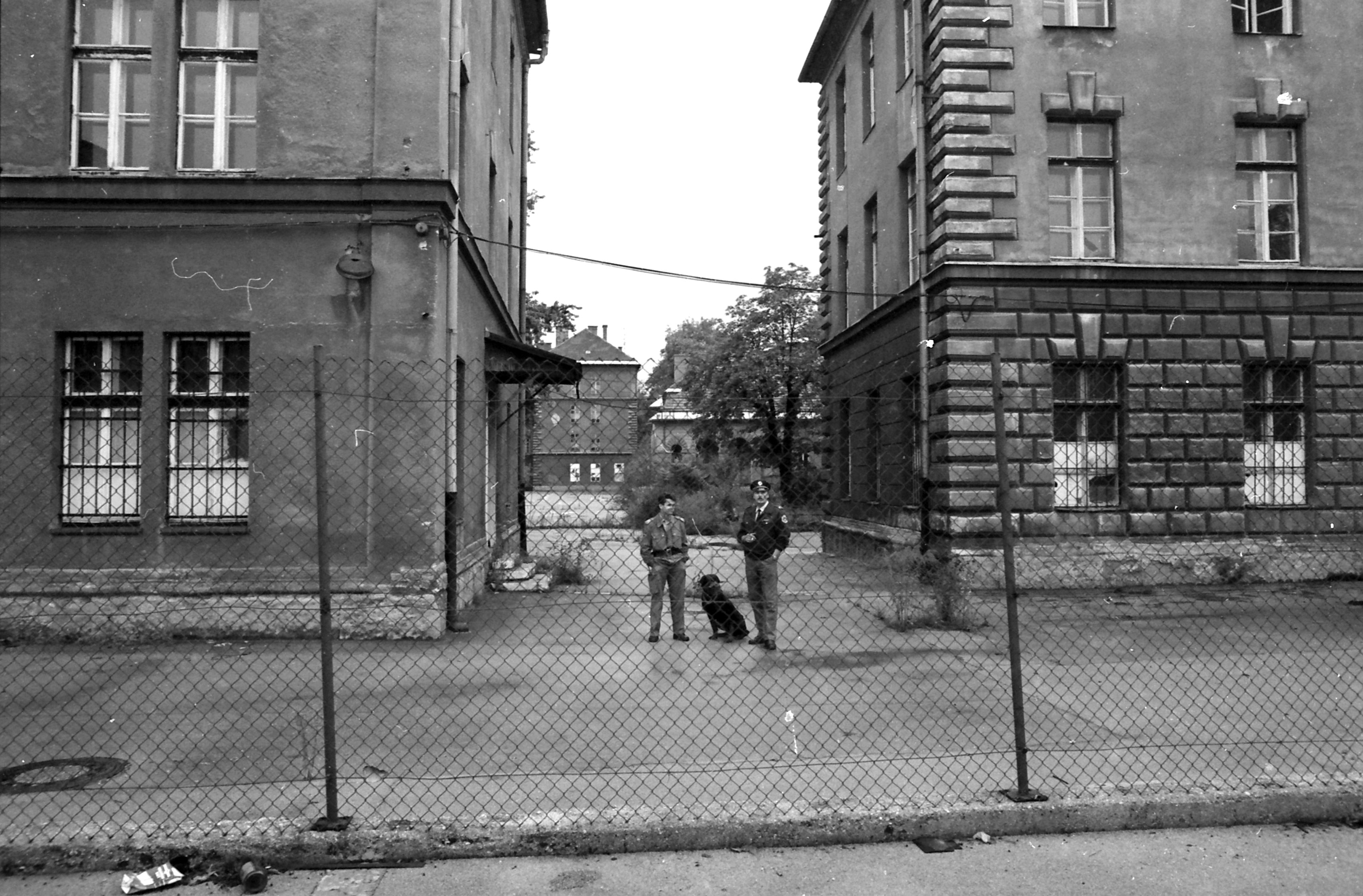 Zasedba Metelkove septembra 1993. (Foto: BOBO)