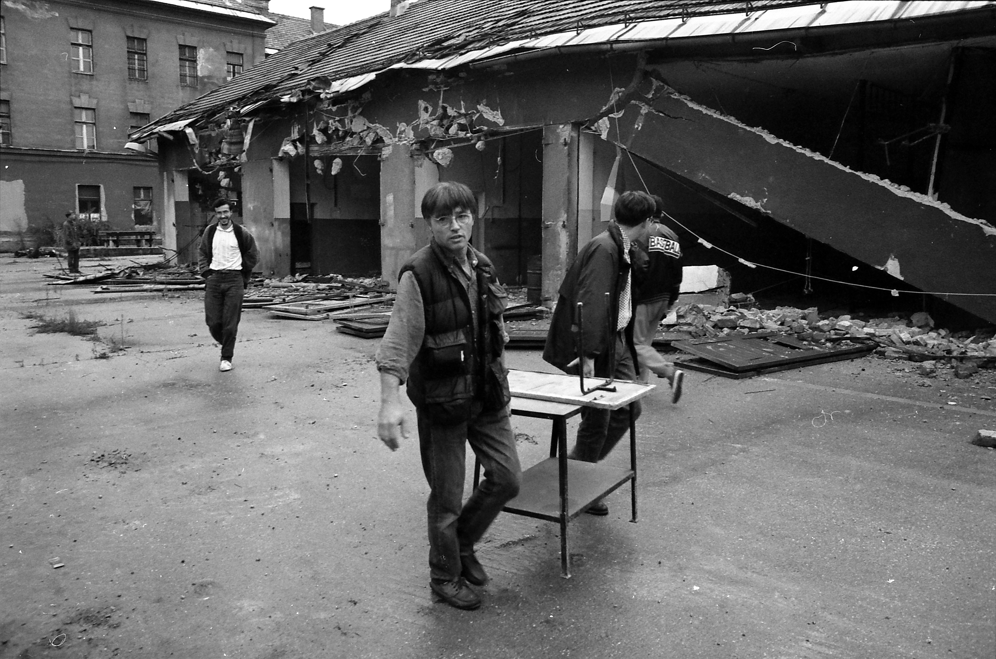 Zasedba Metelkove septembra 1993. (Foto: BOBO)