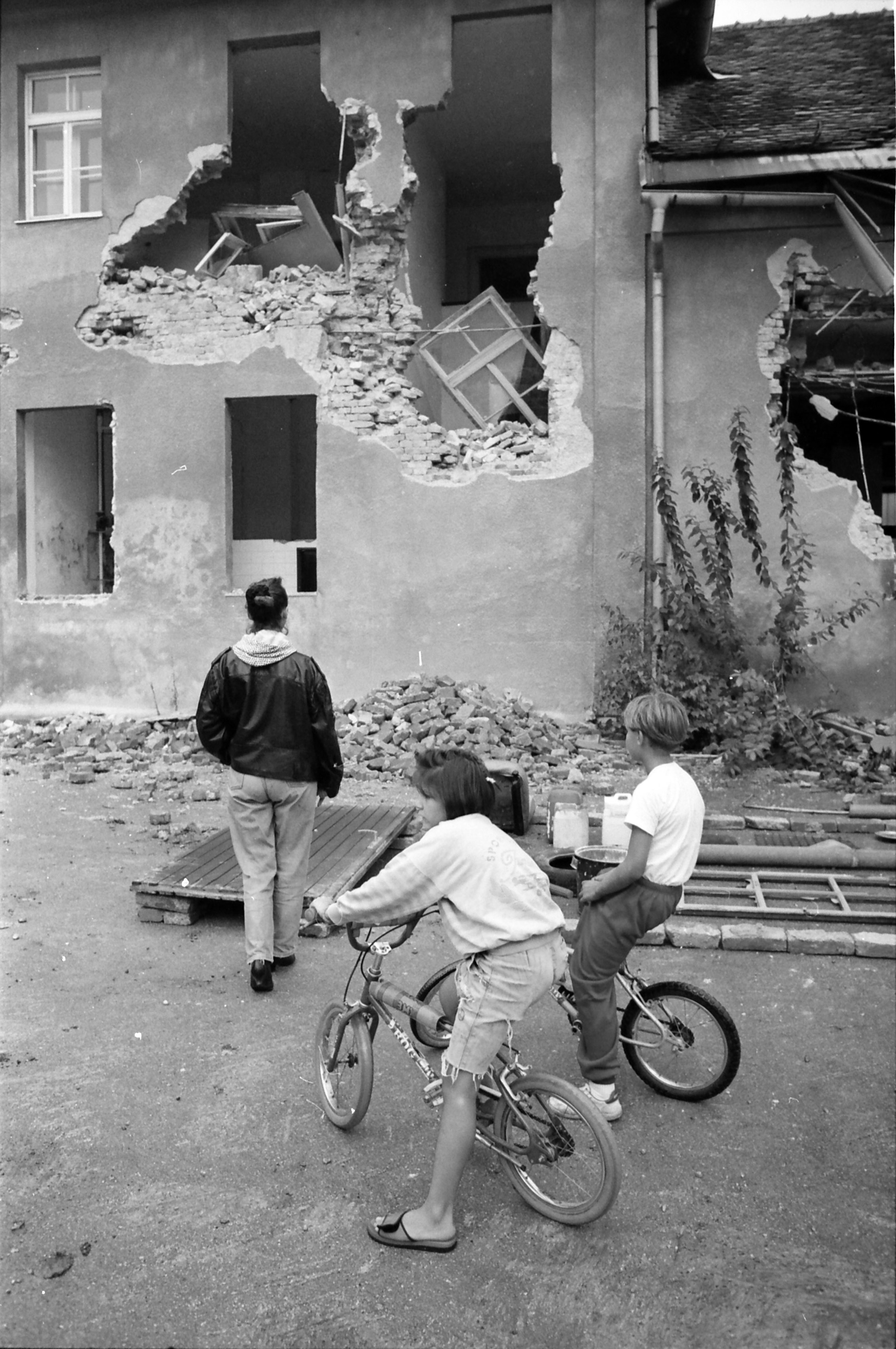 Zasedba Metelkove septembra 1993. (Foto: BOBO)