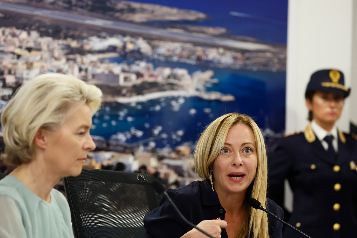Predsednica Evropske komisije Ursula von der Leyen z italijansko premierko Giorgio Meloni.