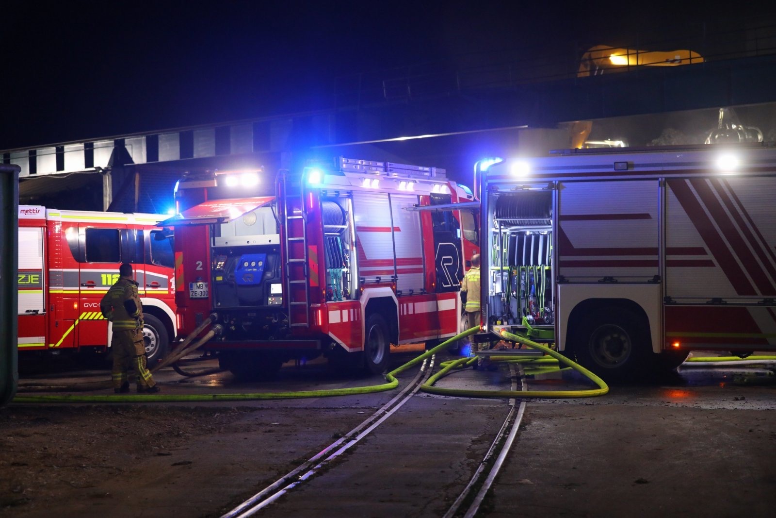 Požar v mariborski Surovini. (Foto: Pigac.si)