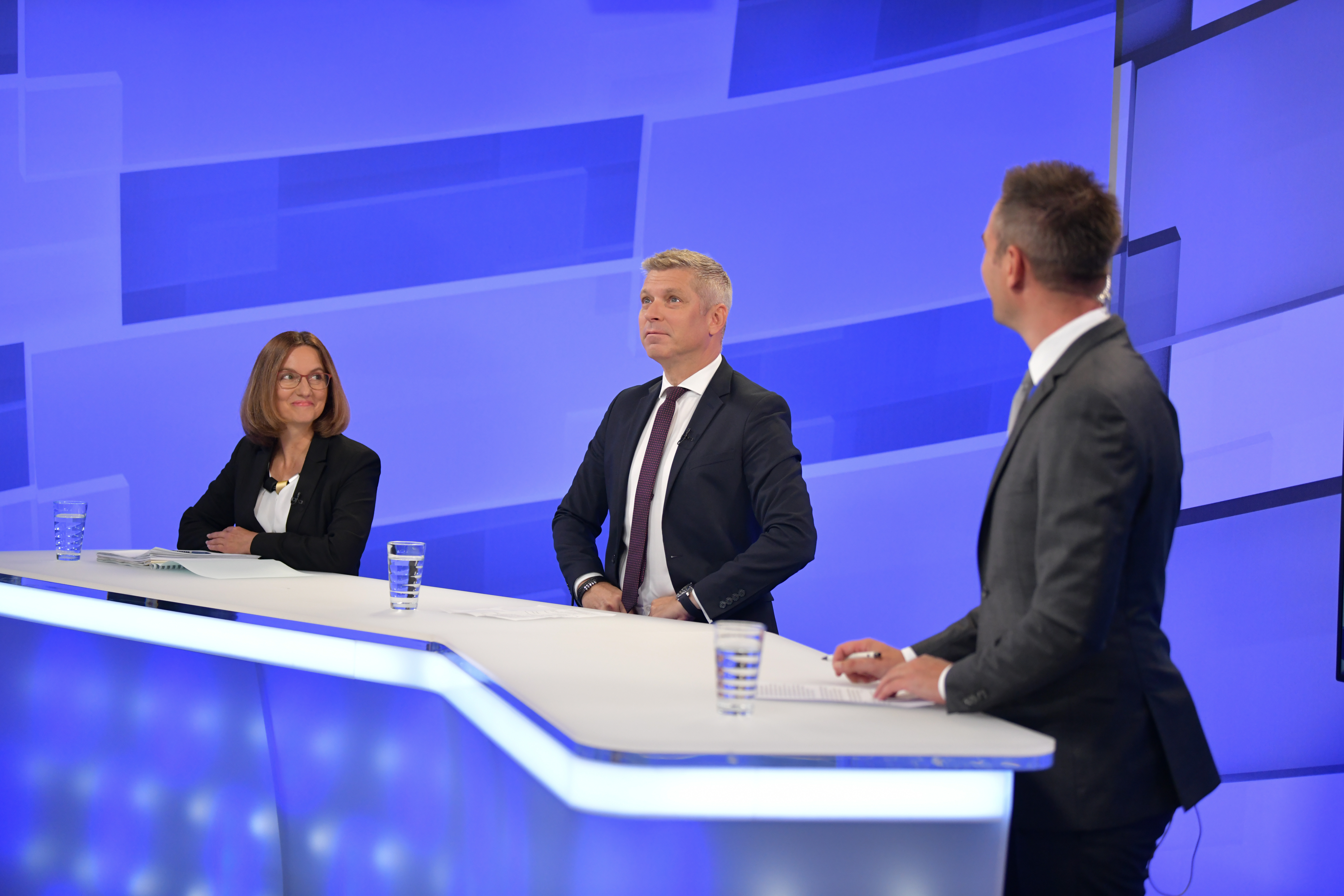 Andreja Knez, Valentin Hajdinjak