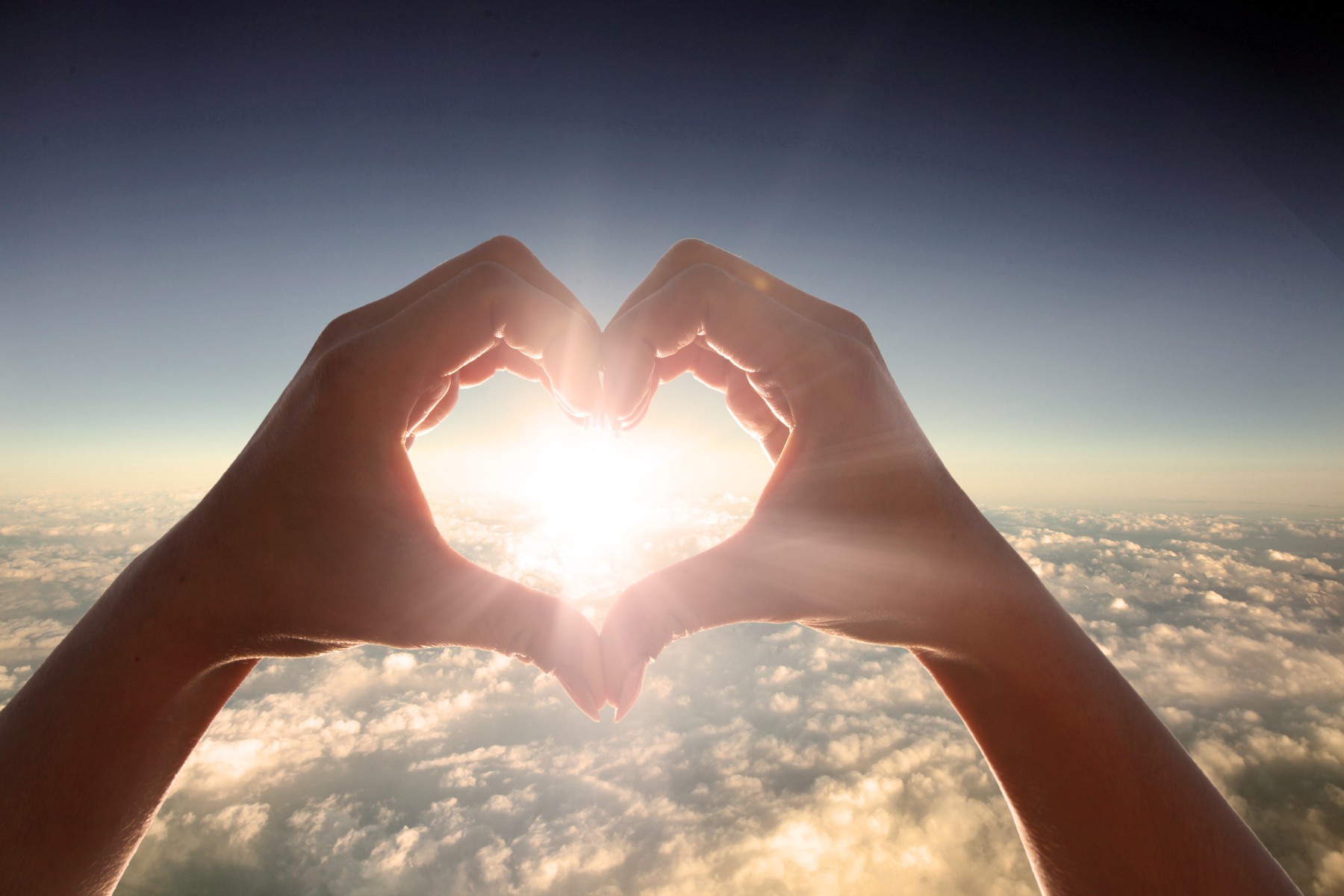 srce, roke, dlani, sonce, ljubezen, dobrota