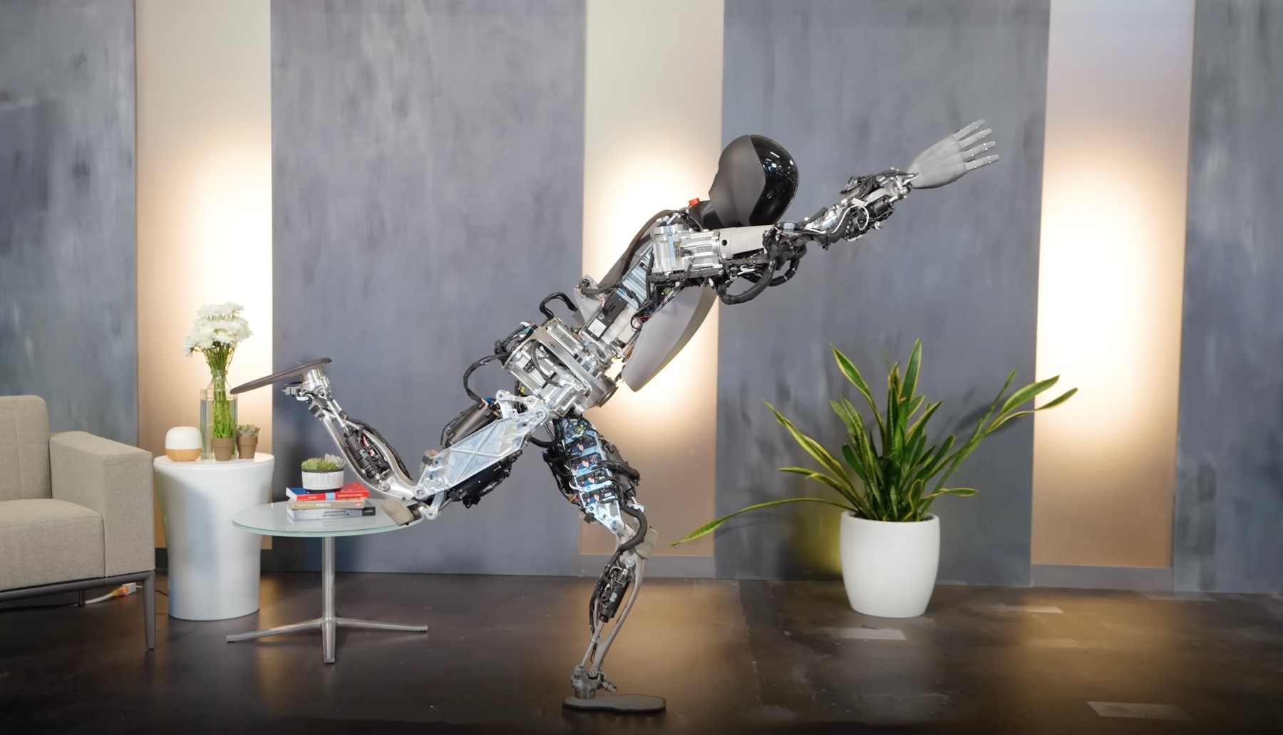 humanoidni robot, Optimus, Elon Musk, Tesla, umetna inteligenca