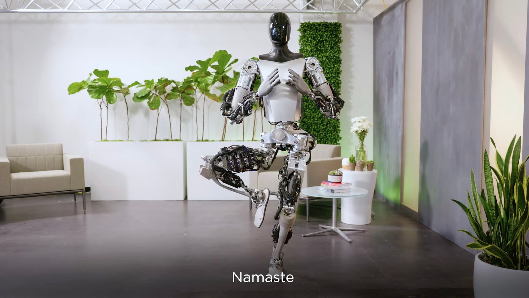 humanoidni robot, Optimus, Elon Musk, Tesla, umetna inteligenca