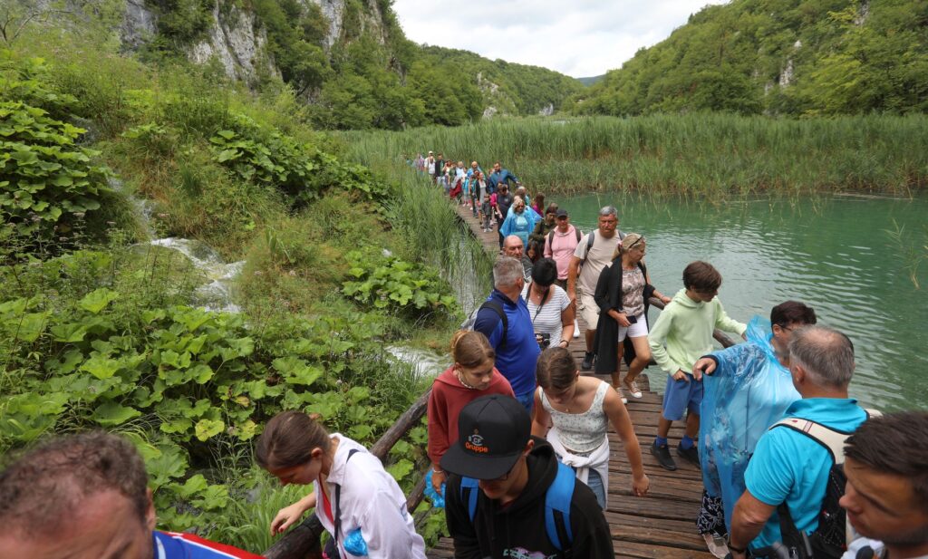 1695748652-plitvice-1024x617.jpg