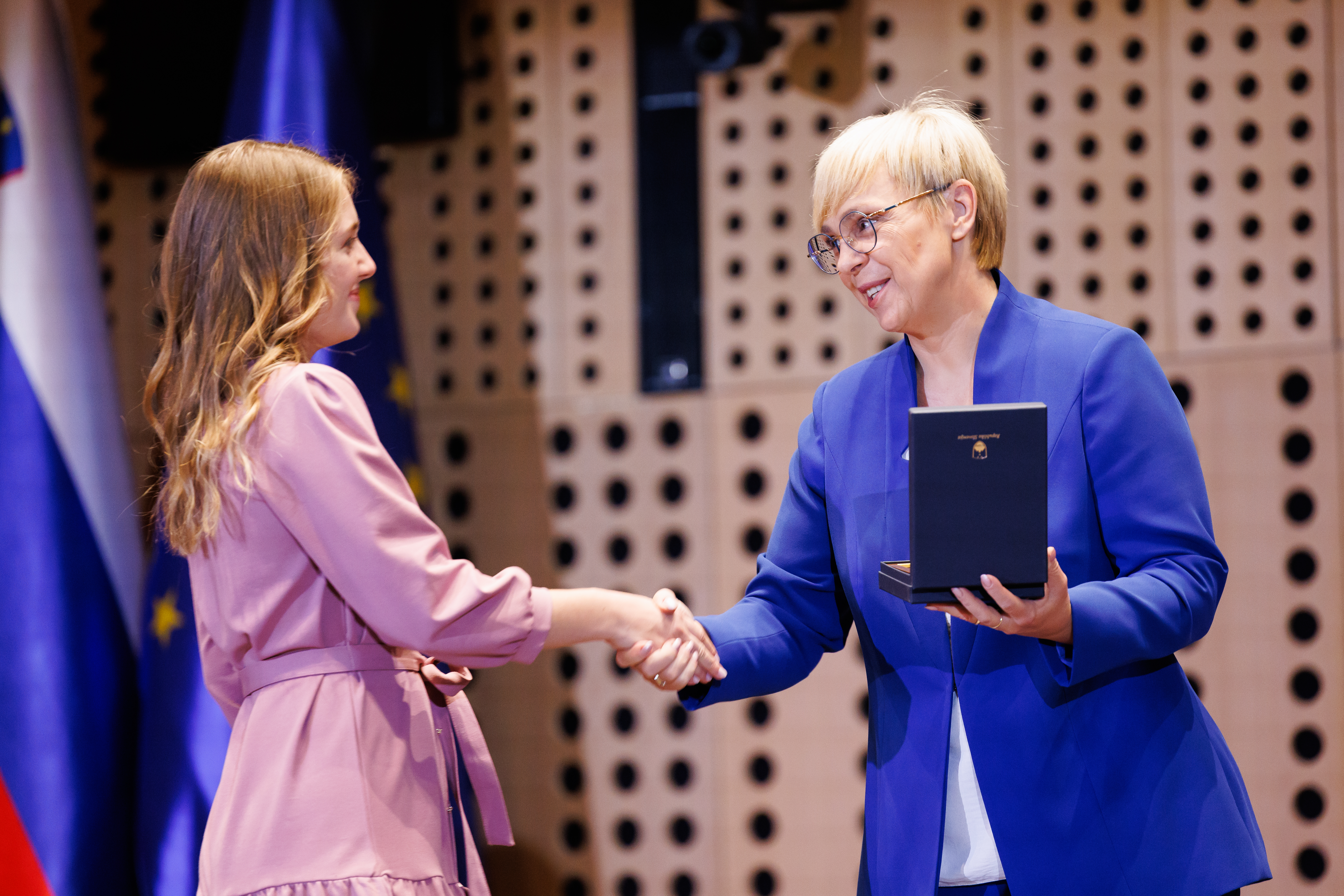 Tradicionalni sprejem za diamantne maturantke in maturante, diamantni maturatni, matura, nataša pirc musar