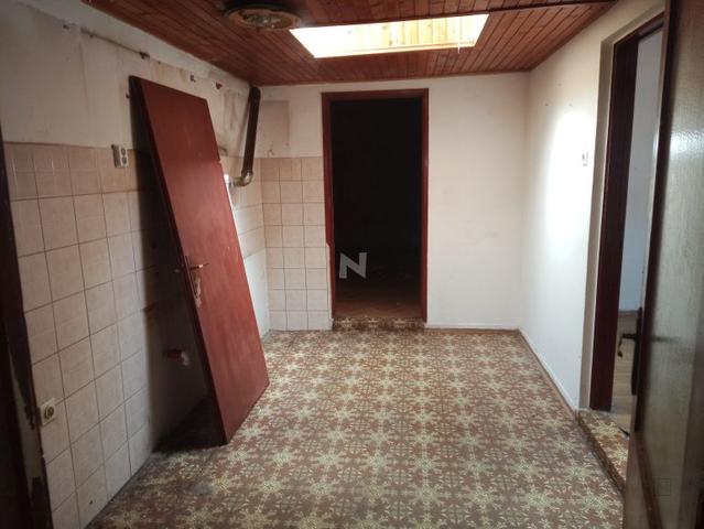 Notranjost hiš v središču Izole (Foto: Nepremicnine.net)