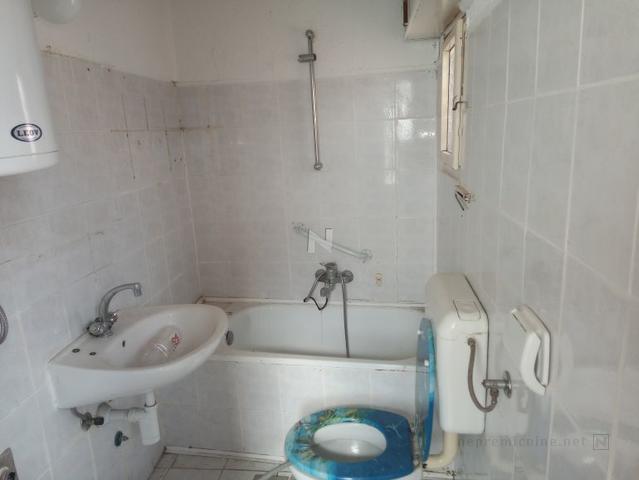 dražba, hiše, Izola