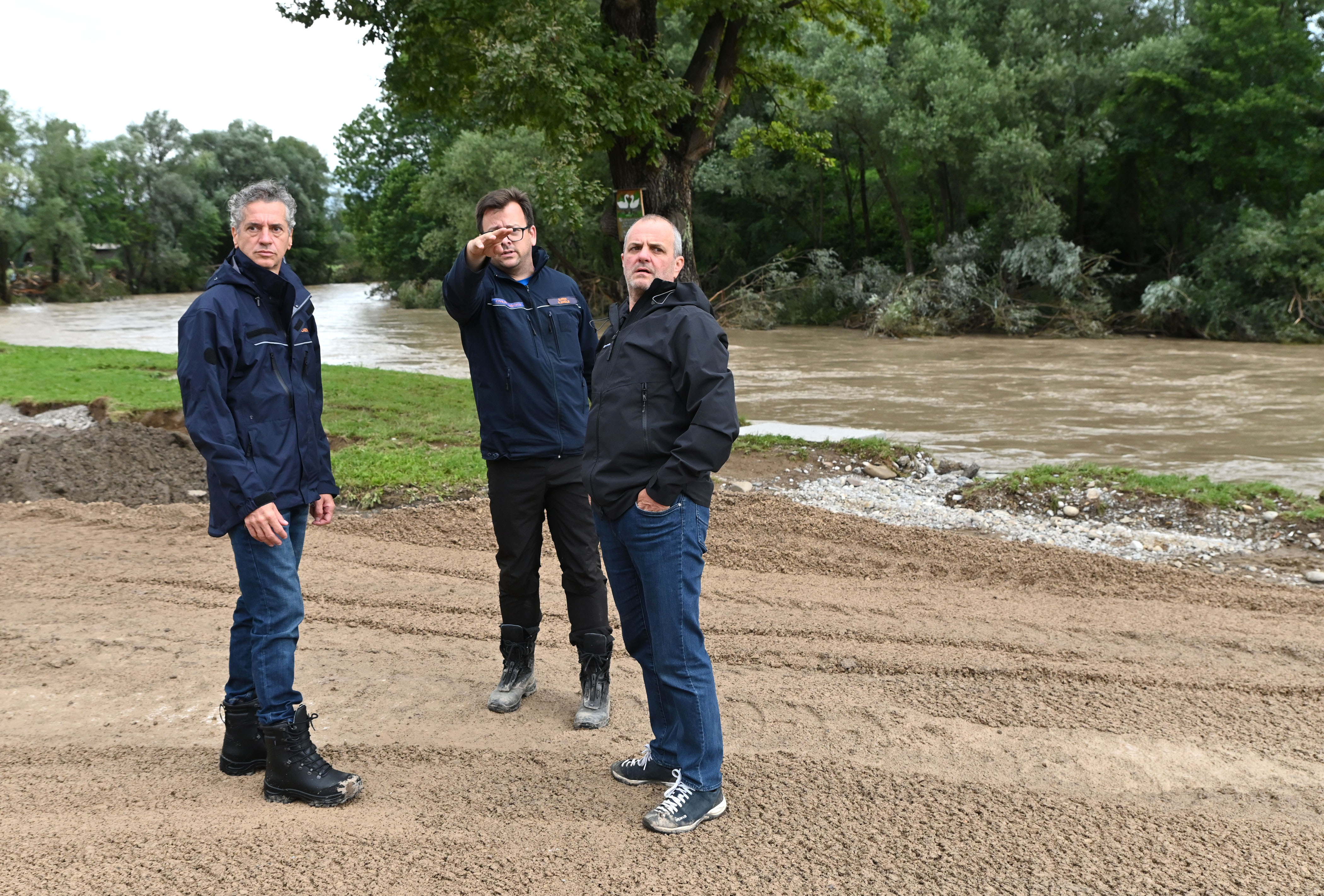Poplave uničenje reka Sora  Golob Brežan in Smole