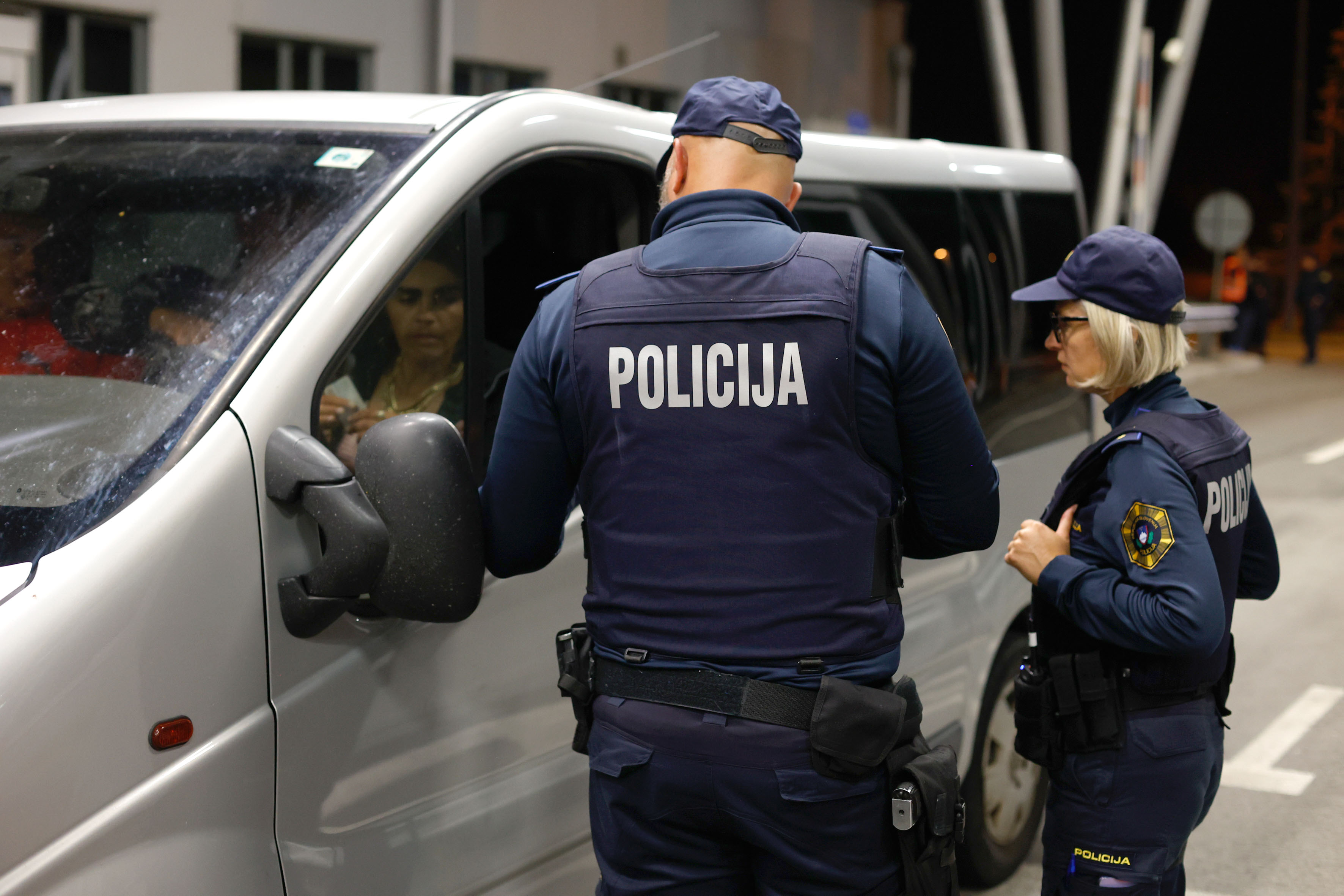 Nadzor na mejnih prehodih, nadzor, mejni prehod, meja, obrežje, mejna policija