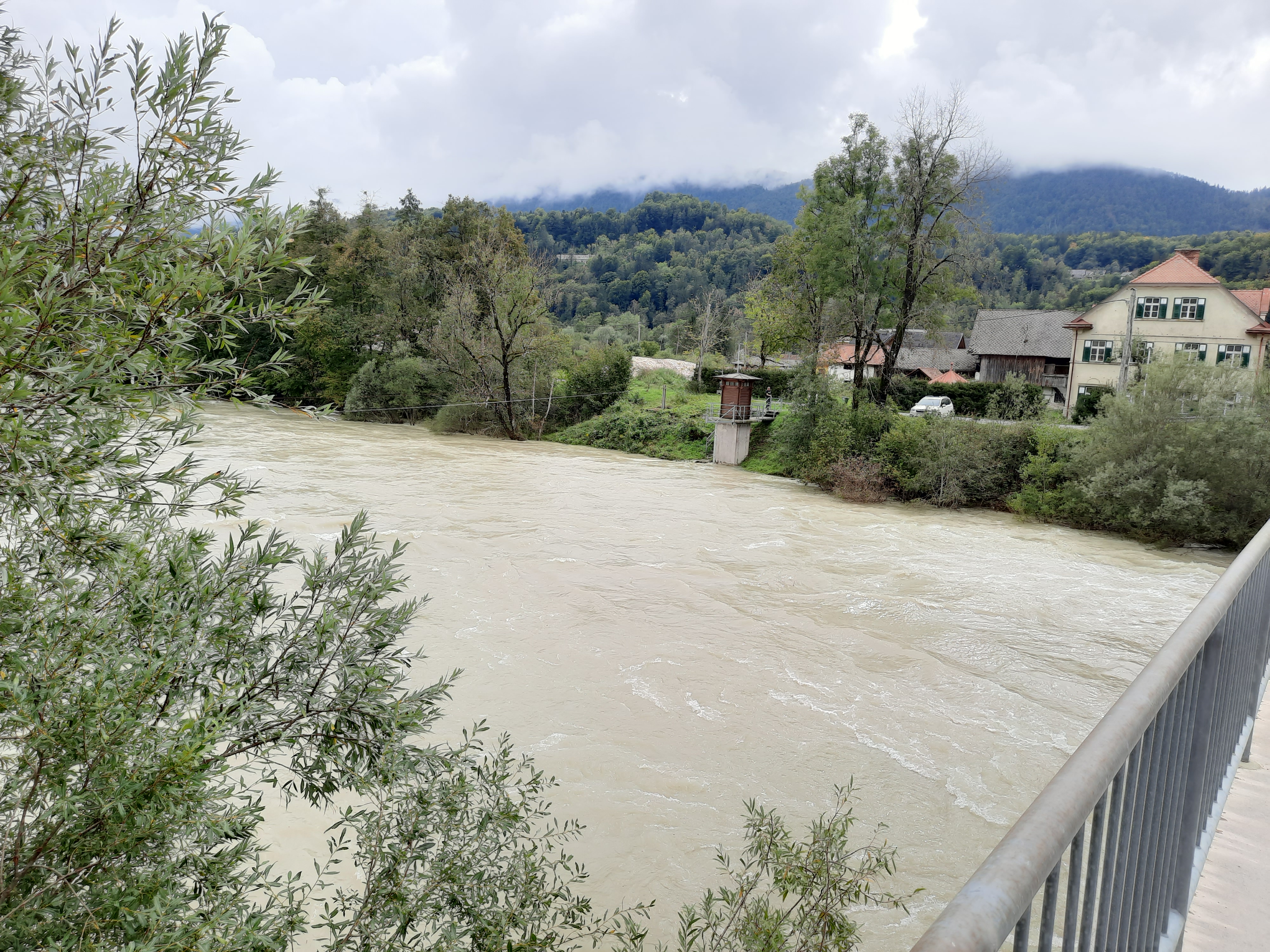 Sava Bohinjka, dež, reke, naraščanje