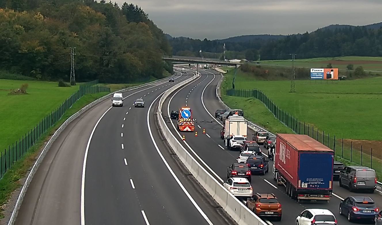 prometna nesreča na dolenjski avtocesti