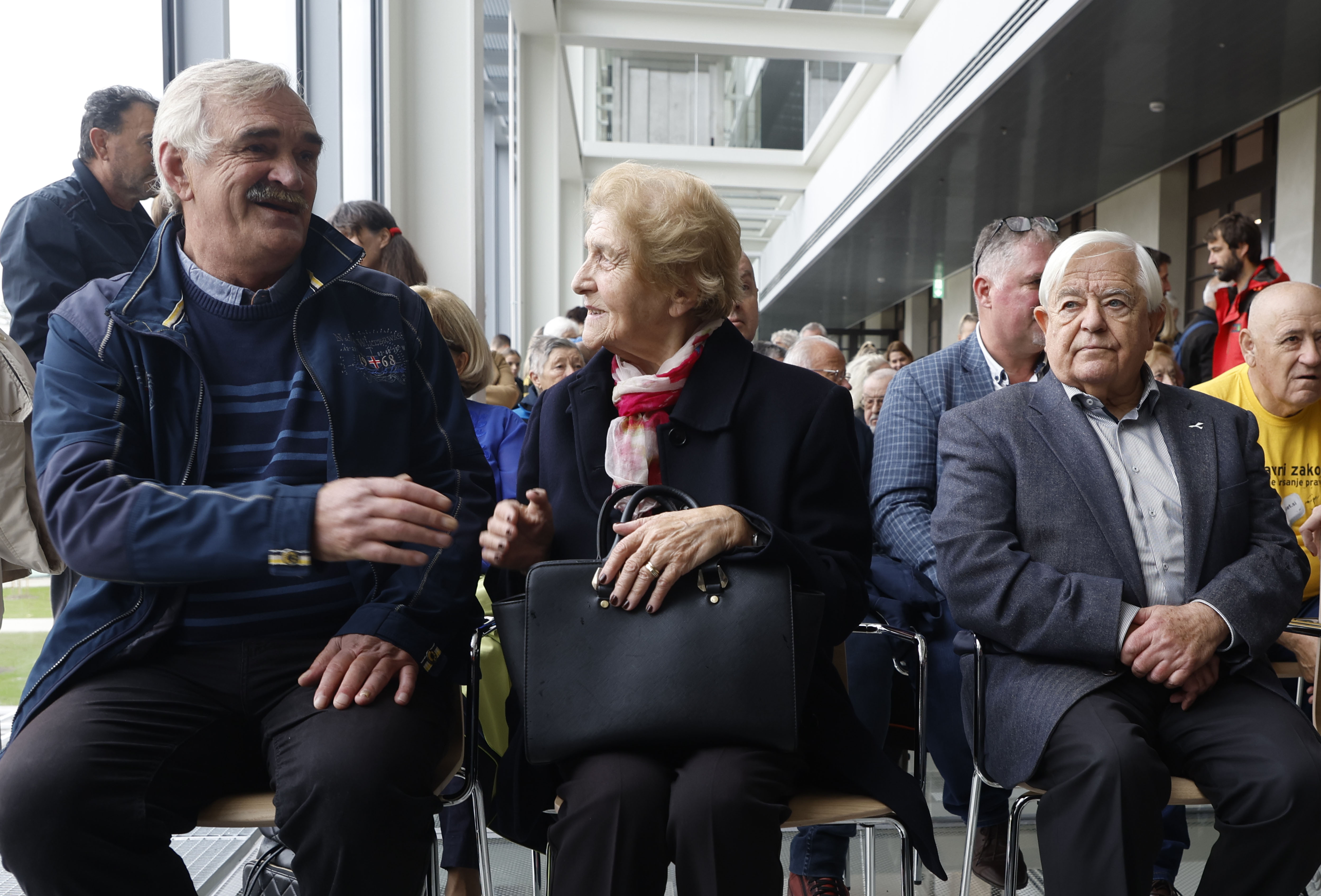 Odkritje obeležja izbrisanim.  (Foto: Borut Živulović/BOBO)