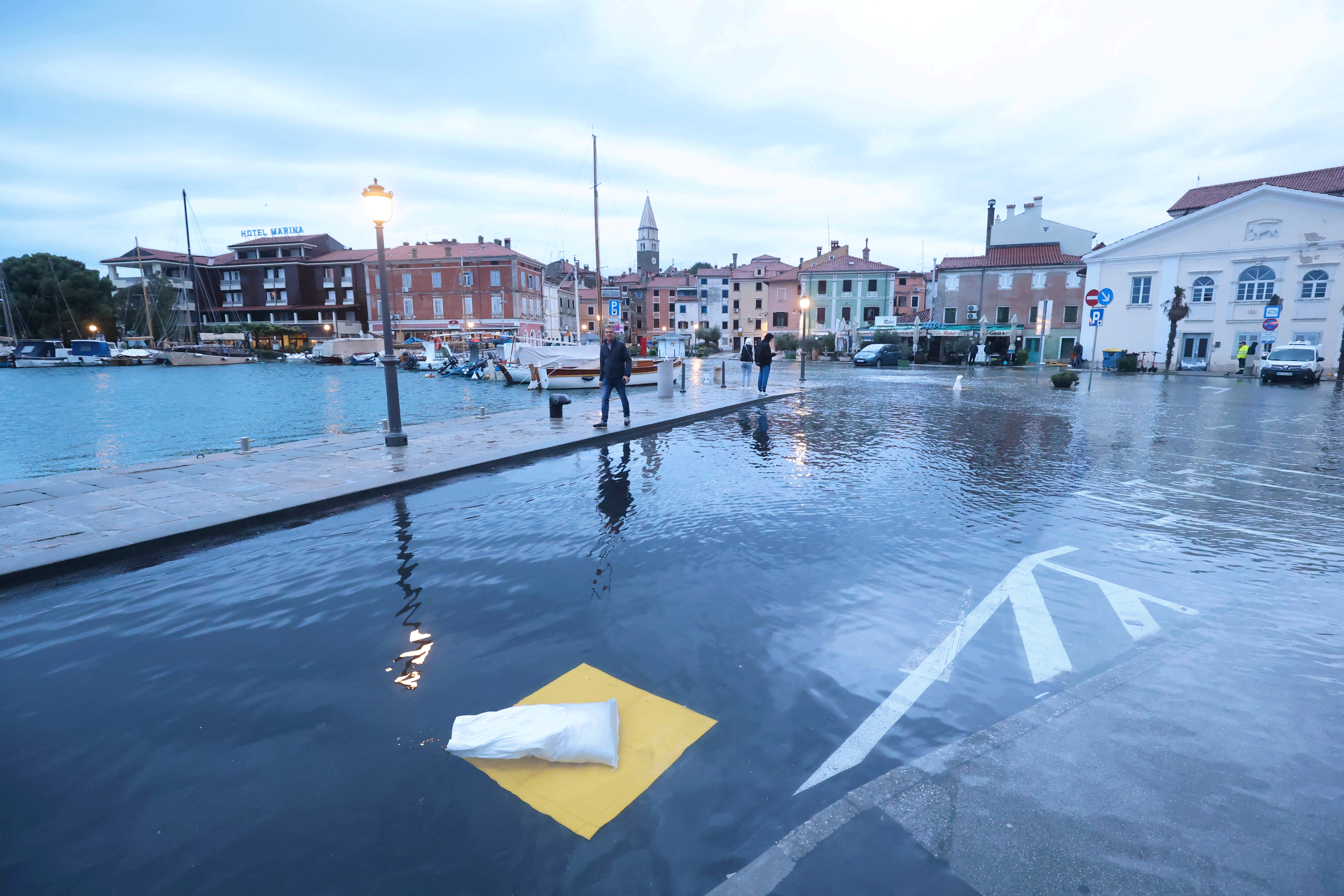 Plimovanje v Izoli (Foto: Tomaž Primožič/BOBO)