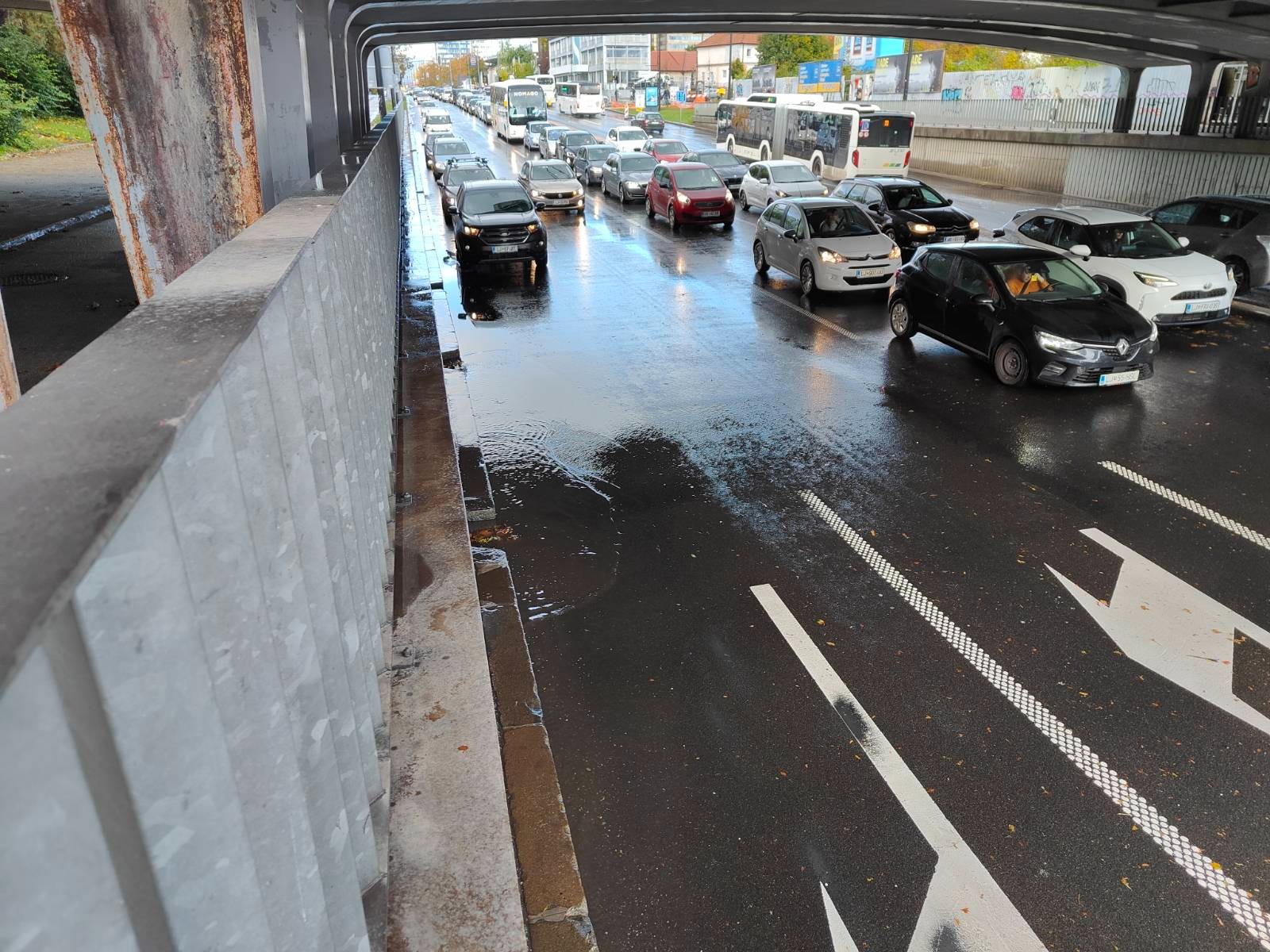 Prometni kaos v Ljubljani.