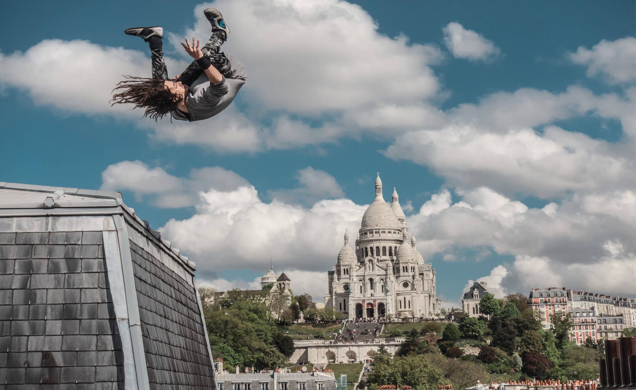 Simon Nogueira. parkour, traceur, Pariz, Francija, Notre Dame