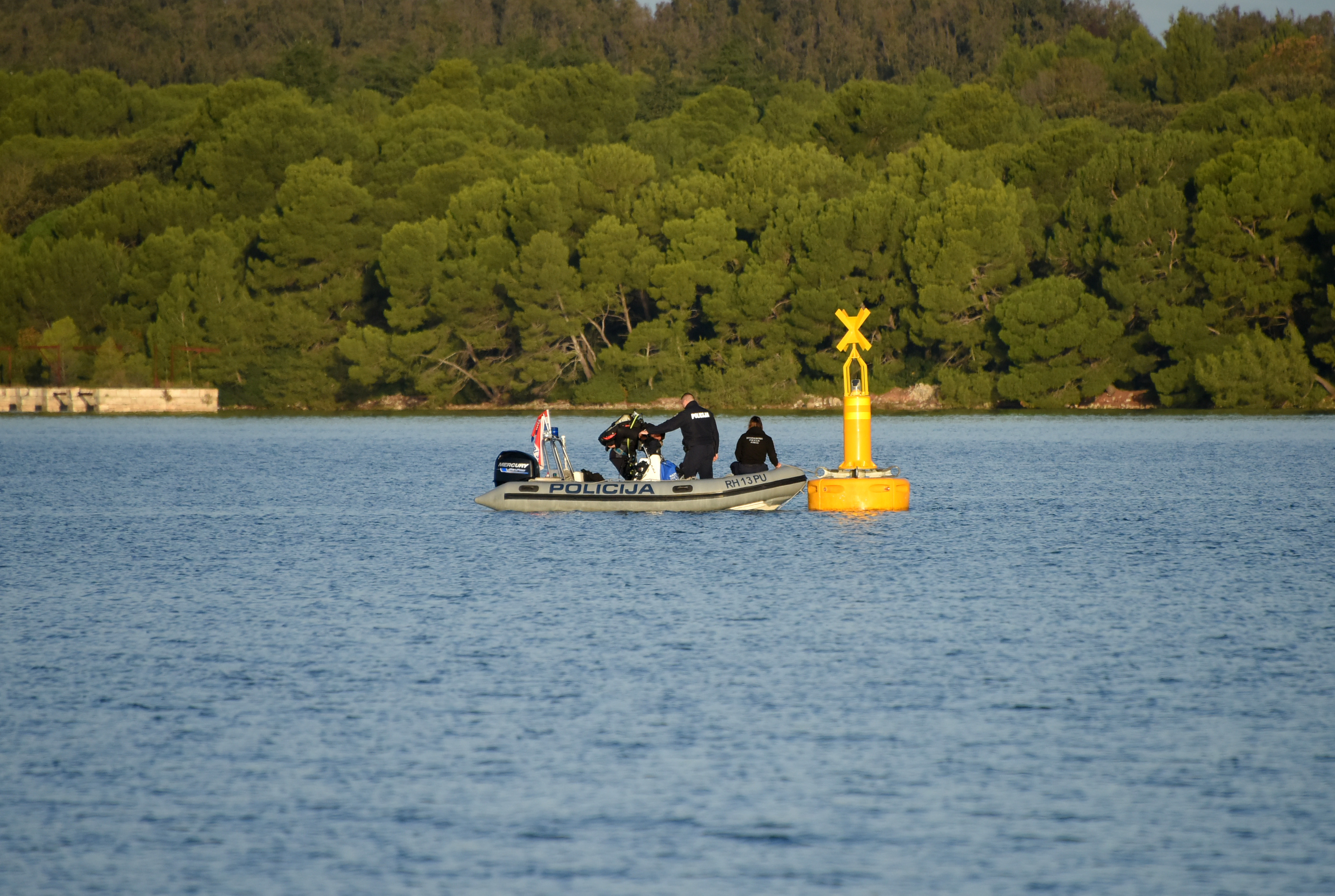 Morska mina v puljskem pristanišču (Foto: Sasa Miljevic/PIXSELL/BOBO)