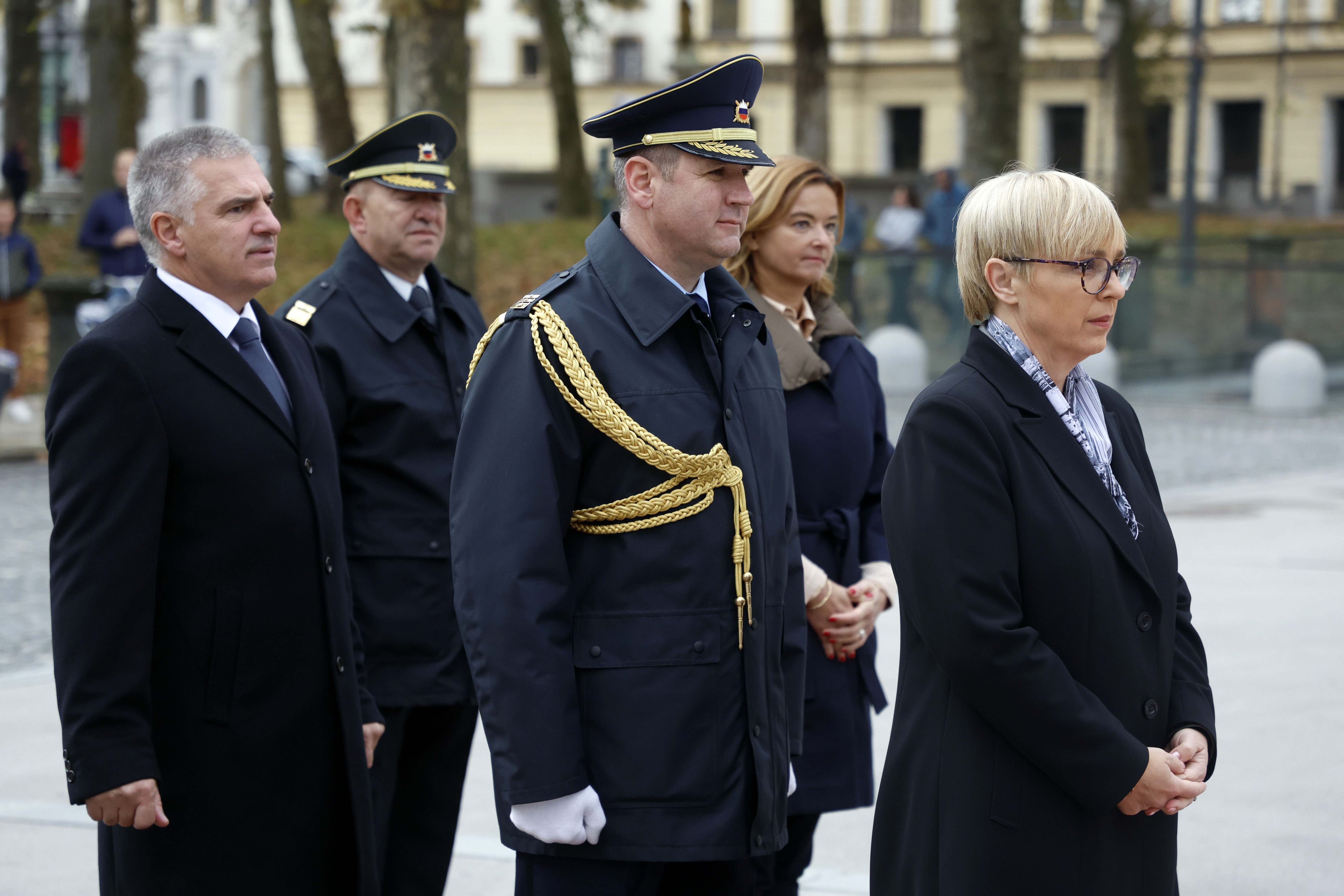 Dan spomina na umrle, nataša pirc musar, prvi november, spomenik vsem žrtvam, tanja fajon