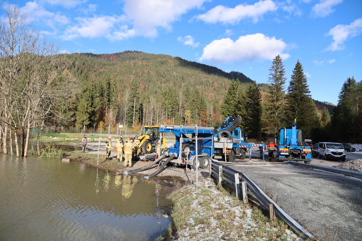 prečrpavanje vode, jezero Ledine