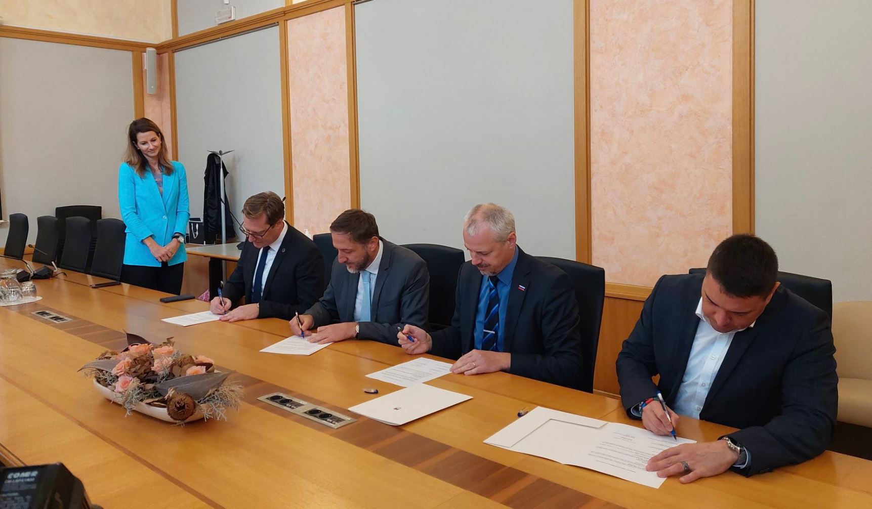 boštjančič, občine, povprečnina