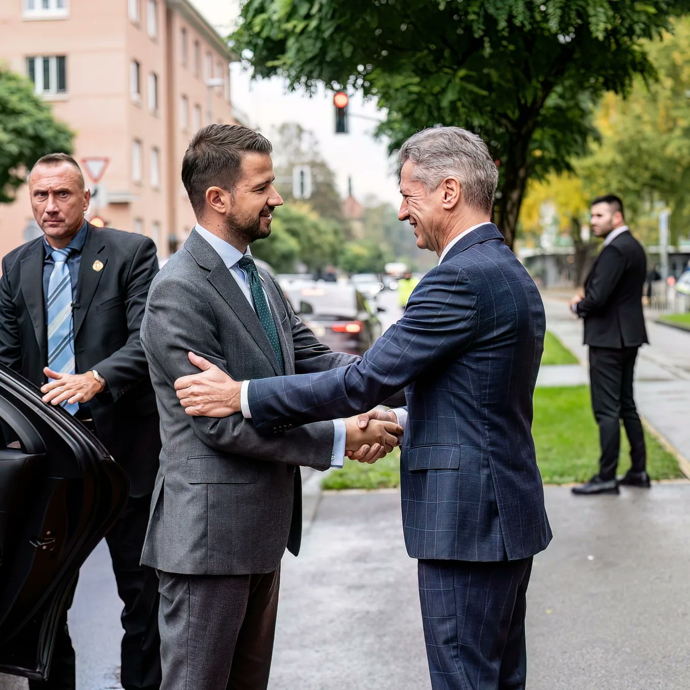 Robert Golob, jakov mijatović