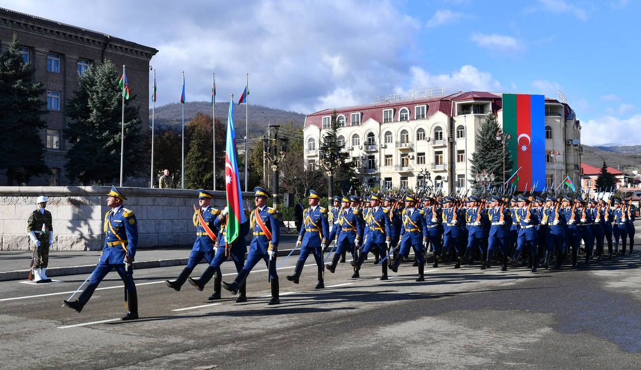 Vojaška parada v Gorskem Karabahu.