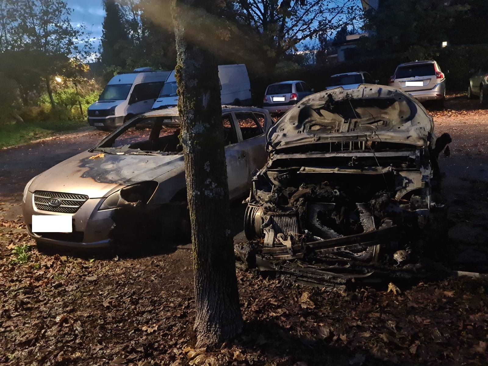 avto, požar, policija