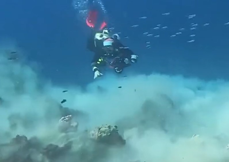 potapljač, potres pod morjem