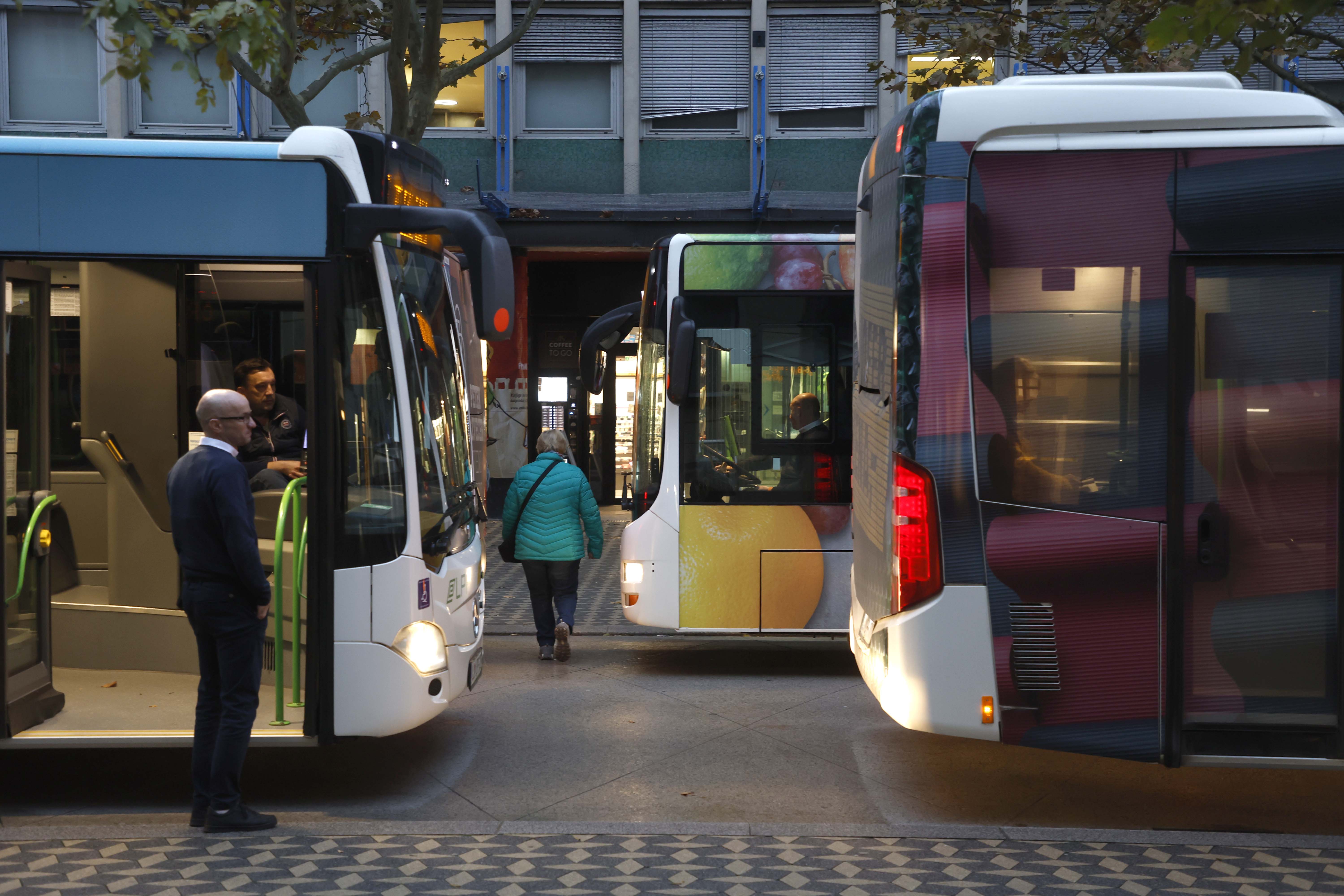 Ljubljana, gneča, promet, zastoj, ljubljanski potniški promet, LPP, gužva, Slovenska cesta