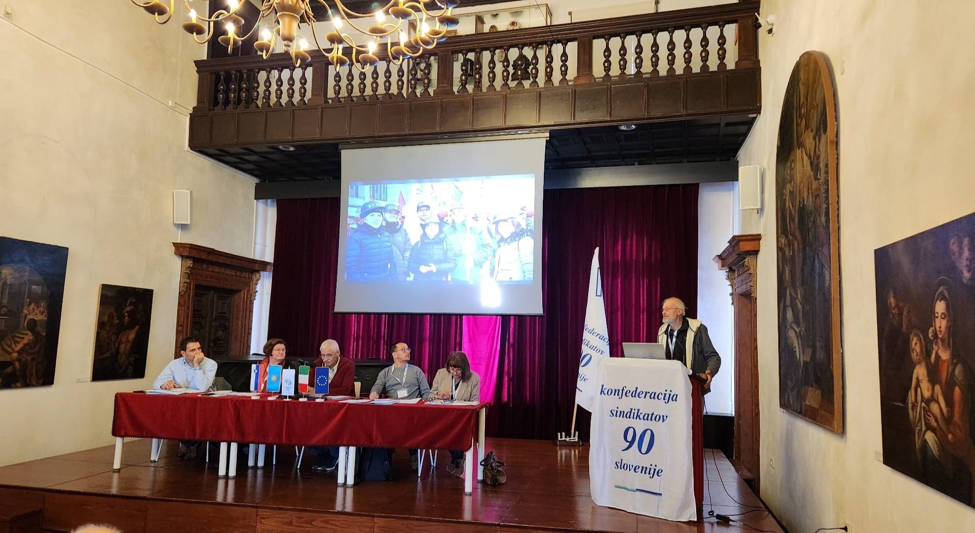 kongres, konfederacija sindikatov 90