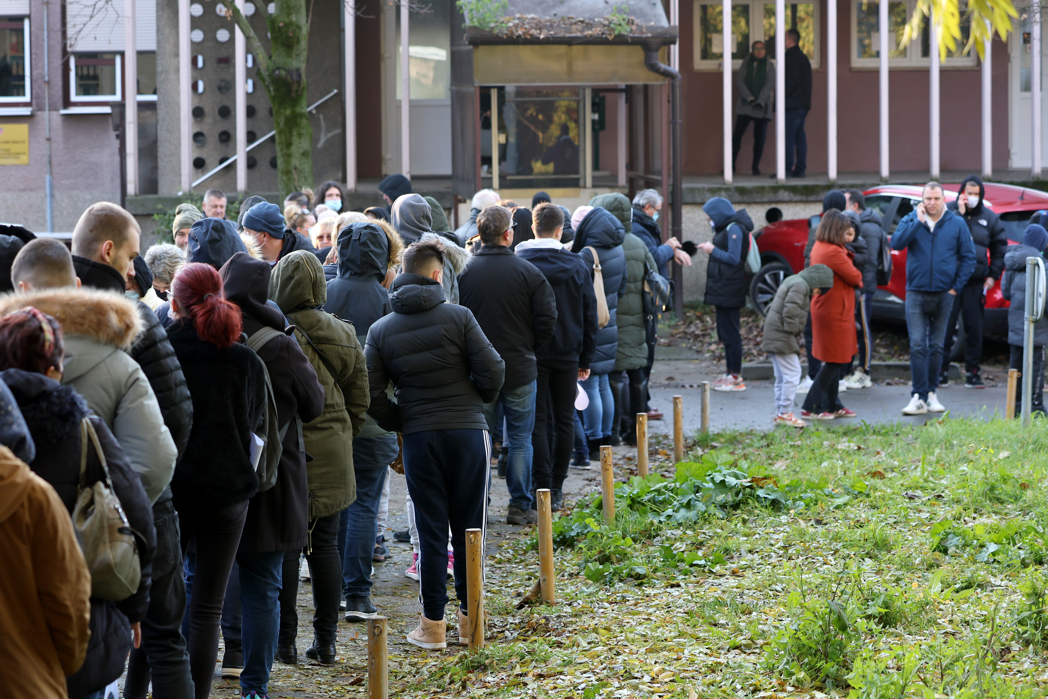 testiranje, gneča, hrvaška, oslovski kašelj