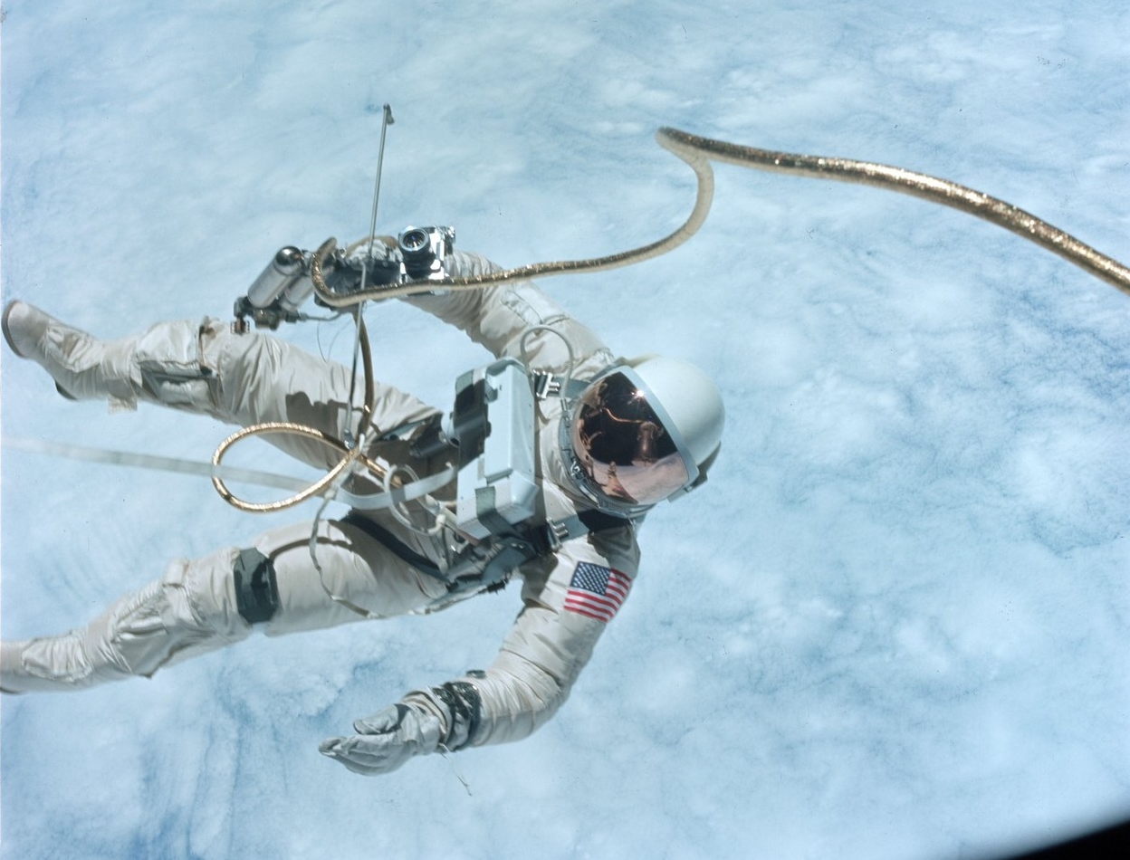 Gemini space mission, Astronaut Edward White floats in zero gravity