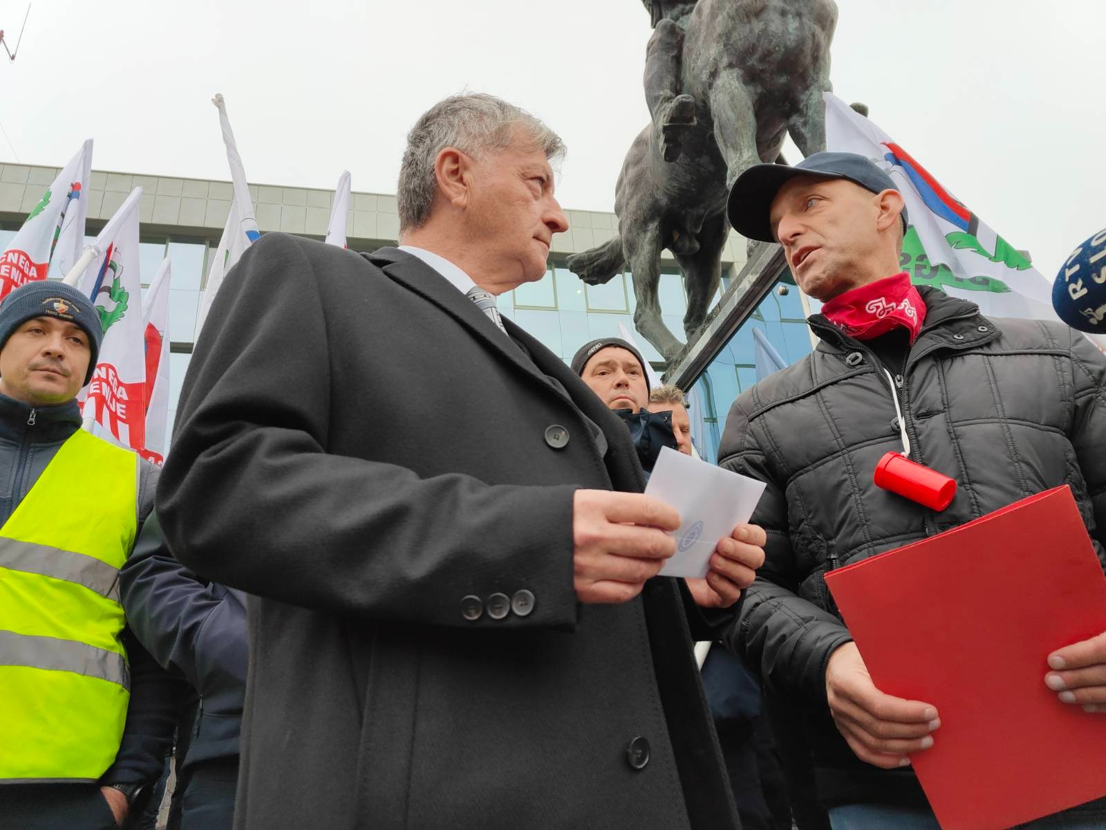 Sindikat poklicnega gasilstva (Foto: N1)