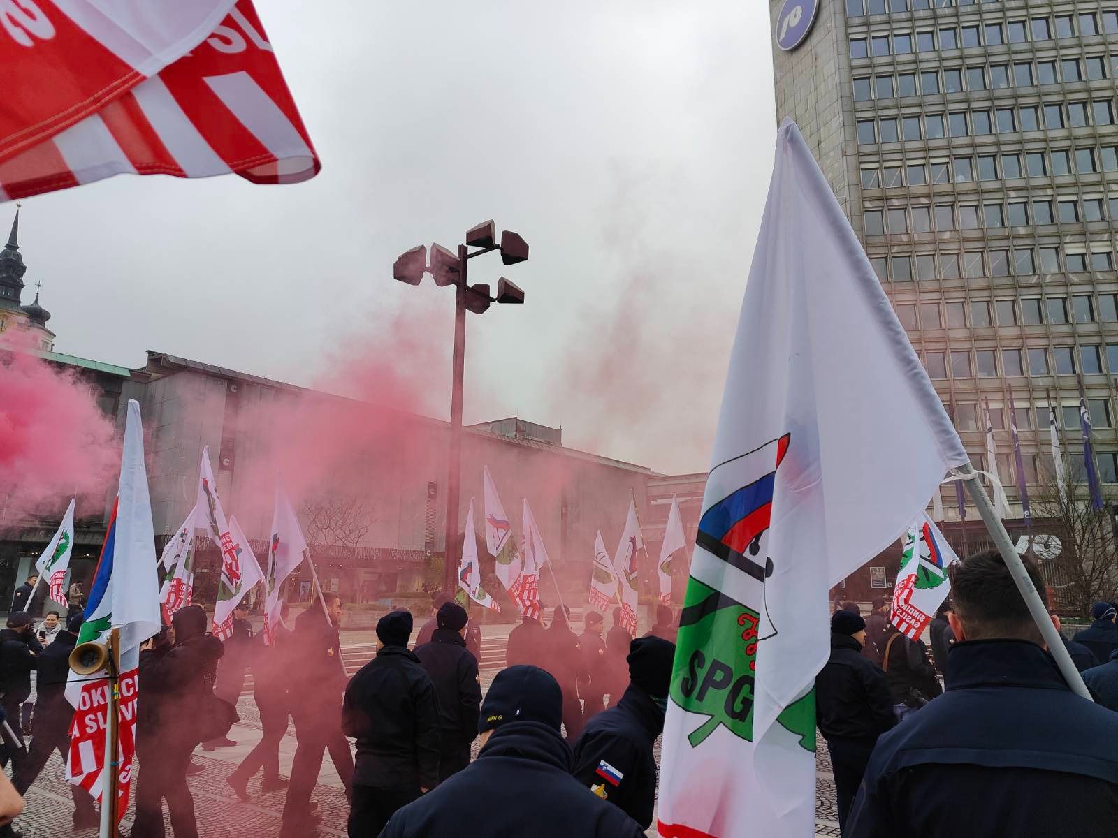 Protestni shod sindikatov javnega sektorja