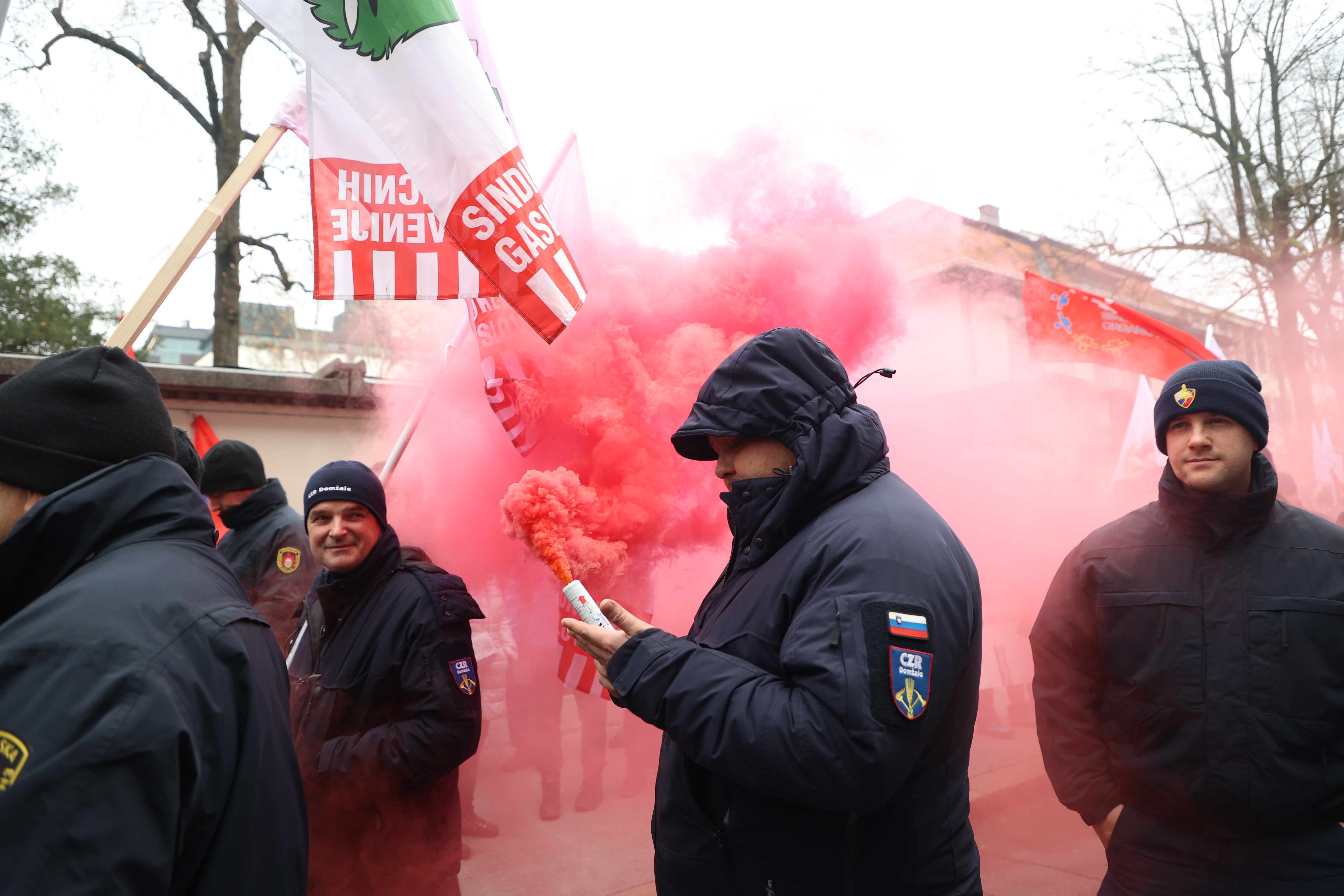 Protestni shod sindikatov javnega sektorja