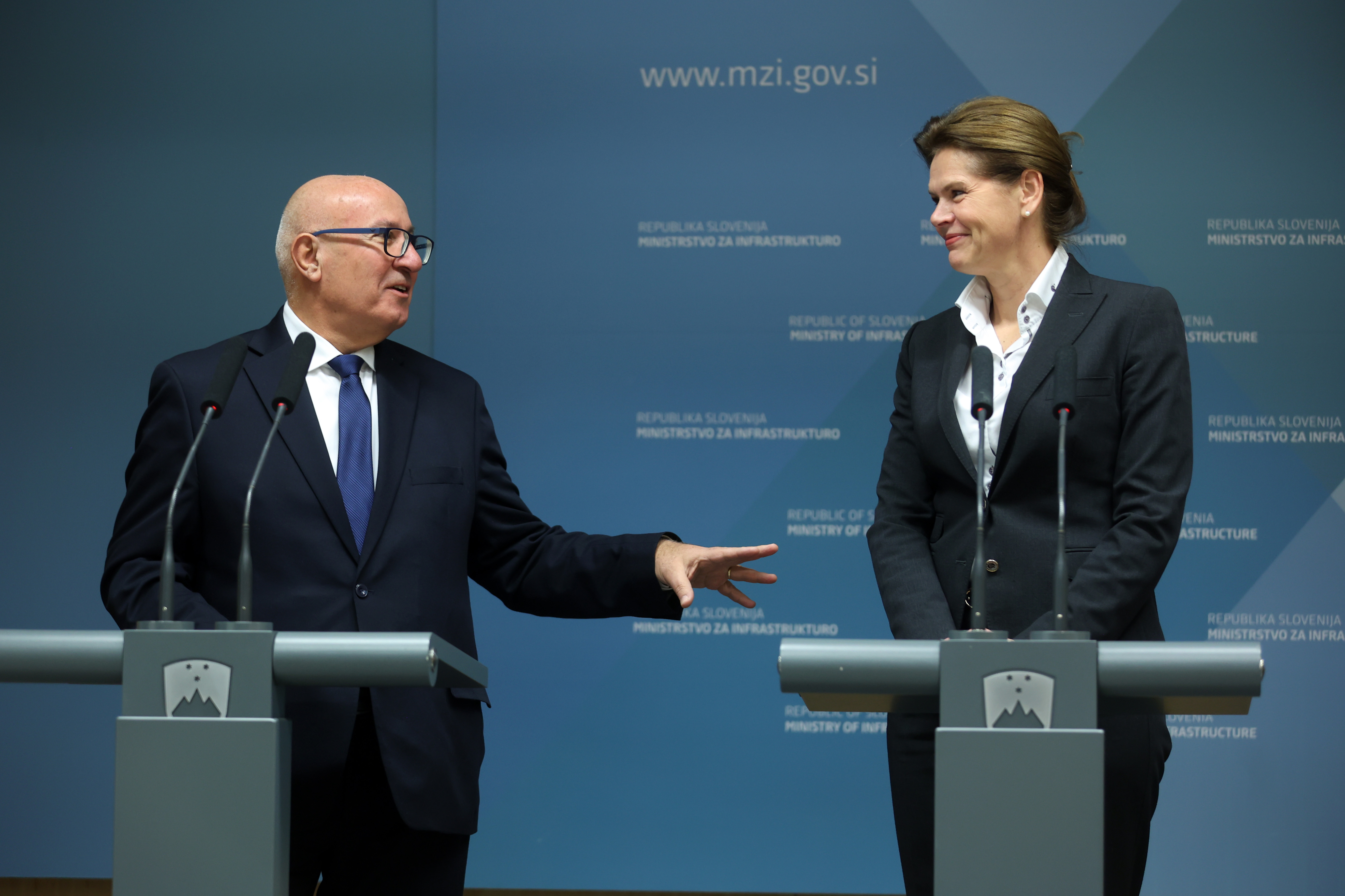 2TDK, EIB, posojilo, drugi tir