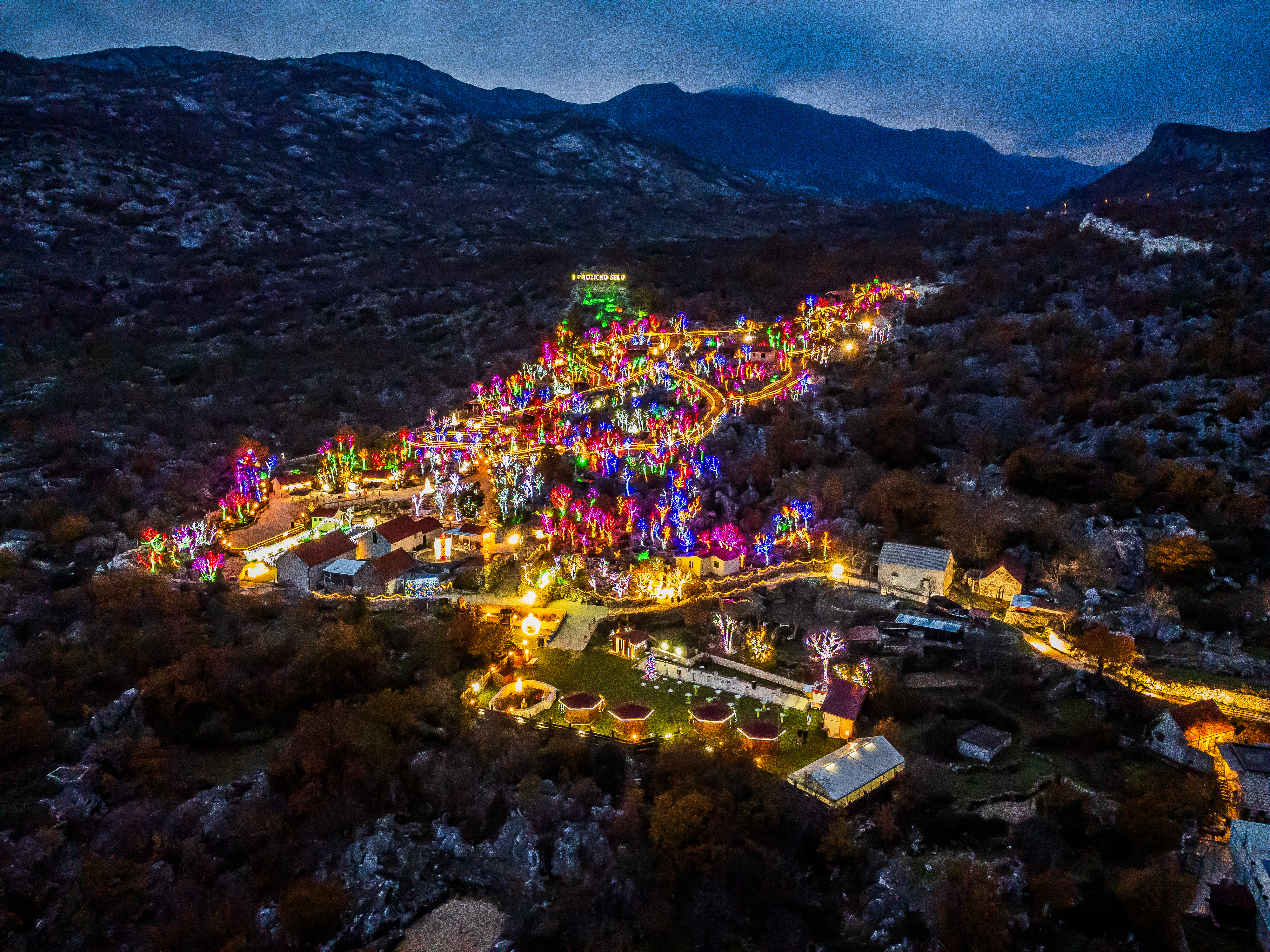 božični vas, Gornji Dolac