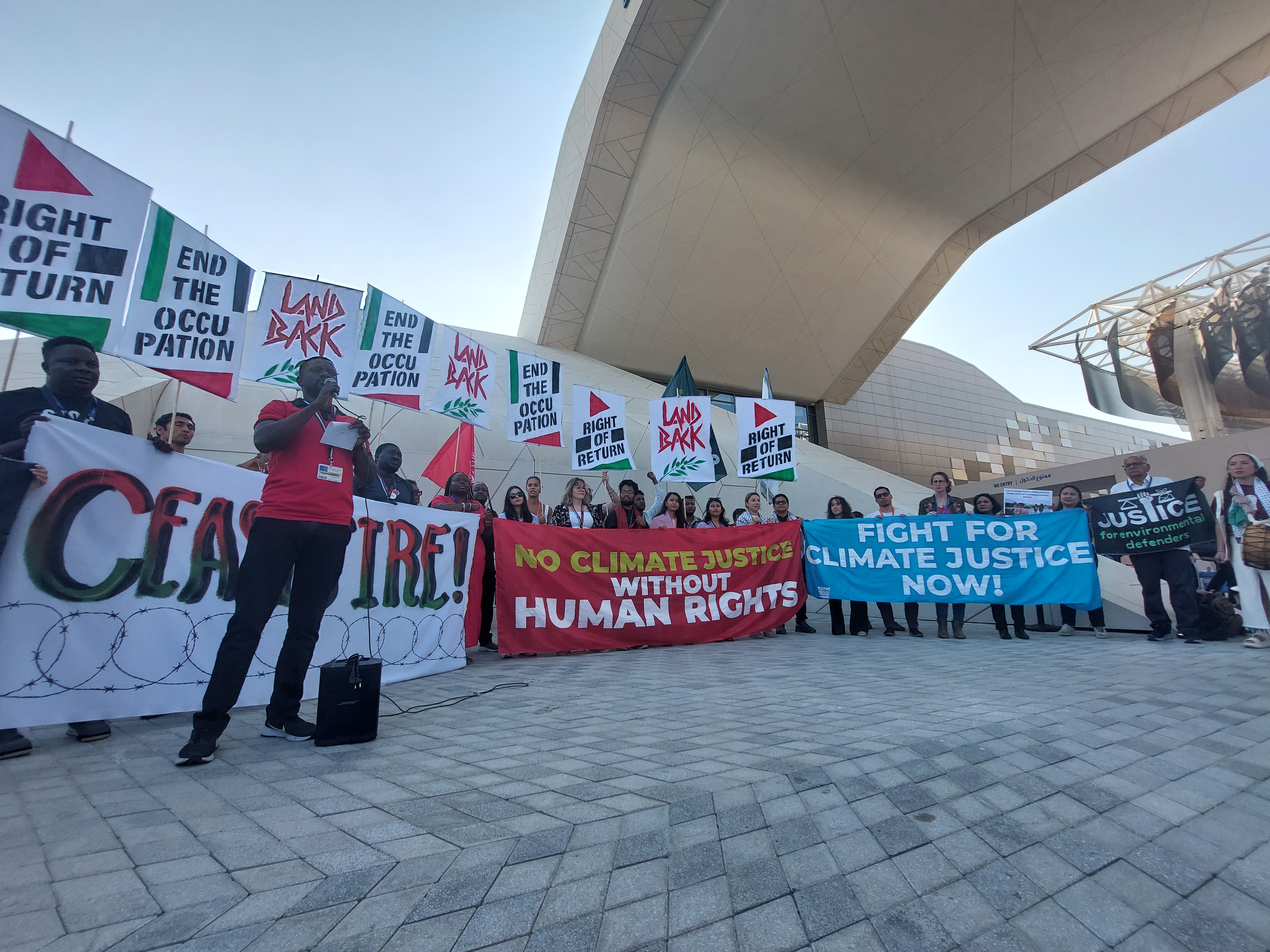 protest fosilna dubaj