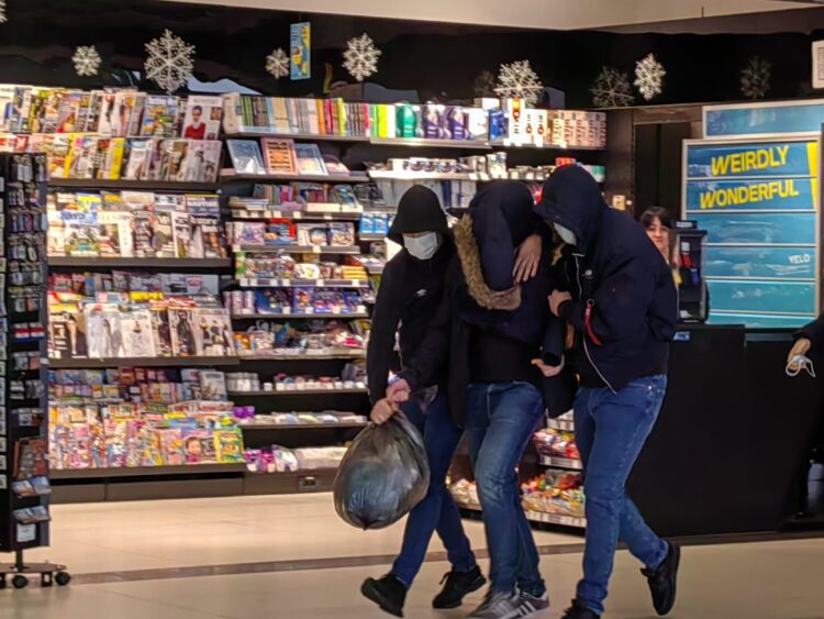 Navijači, BBB, Zagreb, prihod