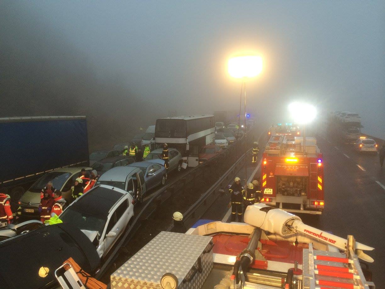 VERIŽNO TRČENJE NA PRIMORSKI AVTOCESTI - GOLI VRH, RAZDRTO