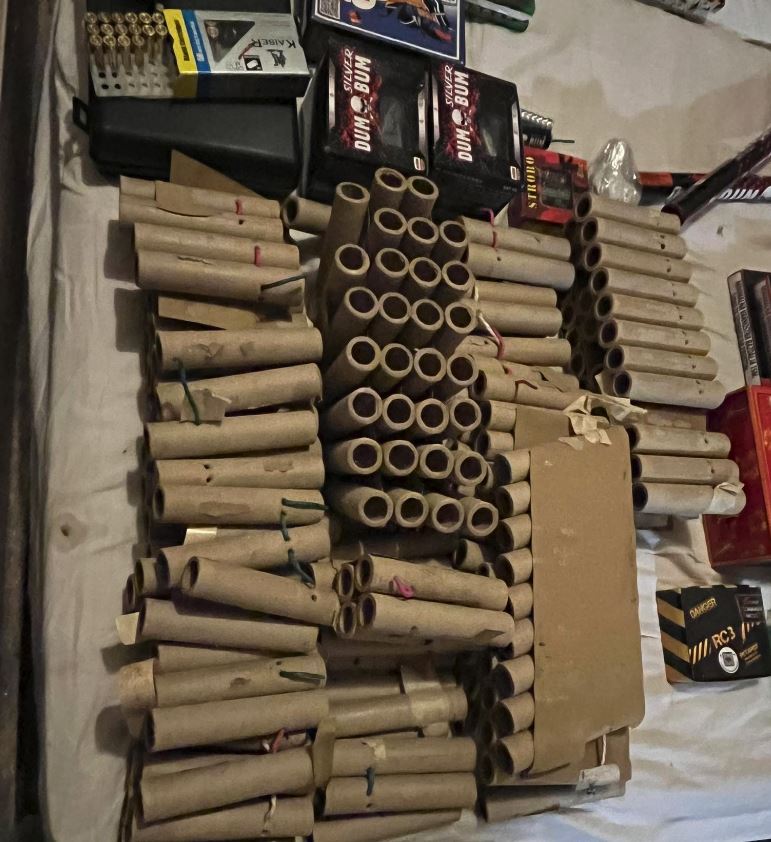 pirotehnika, policija, zaseg