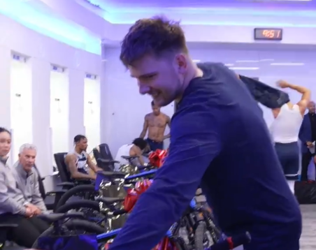 Luka Dončić, darilo