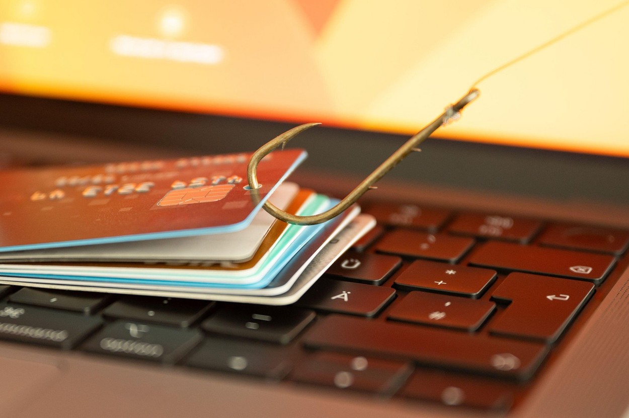 spletna prevara, phishing