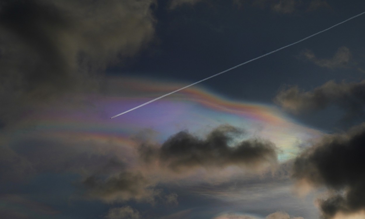 BISERNI OBLAKI, VELIKA BRITANIJA