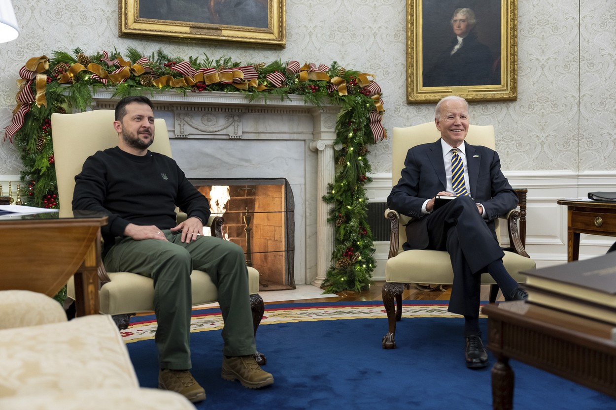 Ukrajinski predsednik Zelenski pri ameriškem predsedniku Bidnu na začetku decembra